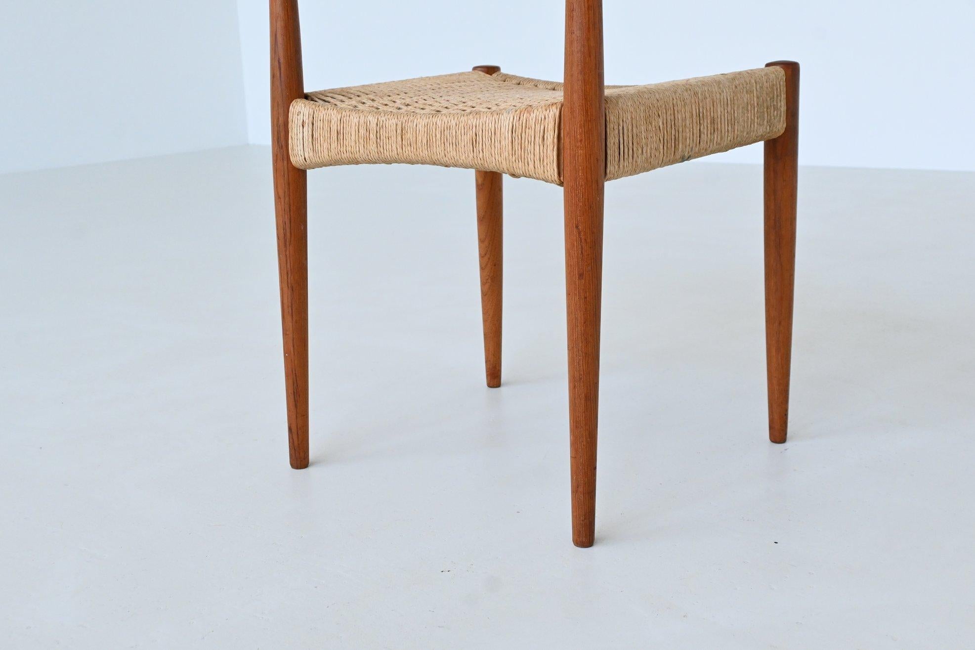 Arne Hovmand Olsen set of eight dining chairs in oak Mogens Kold Denmark 1960 en vente 13