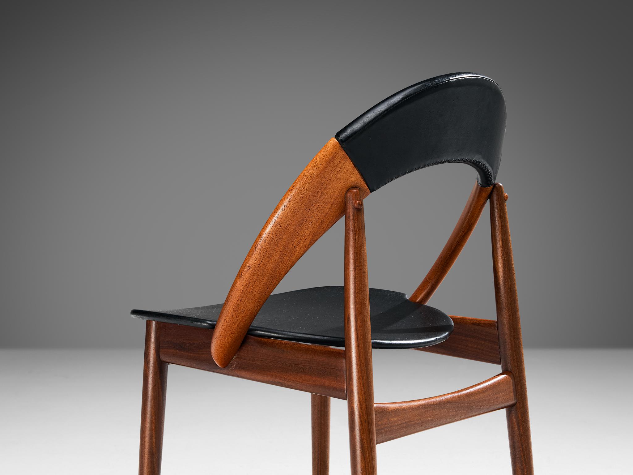 Arne Hovmand-Olsen Set of Eight Dining Chairs in Teak  1