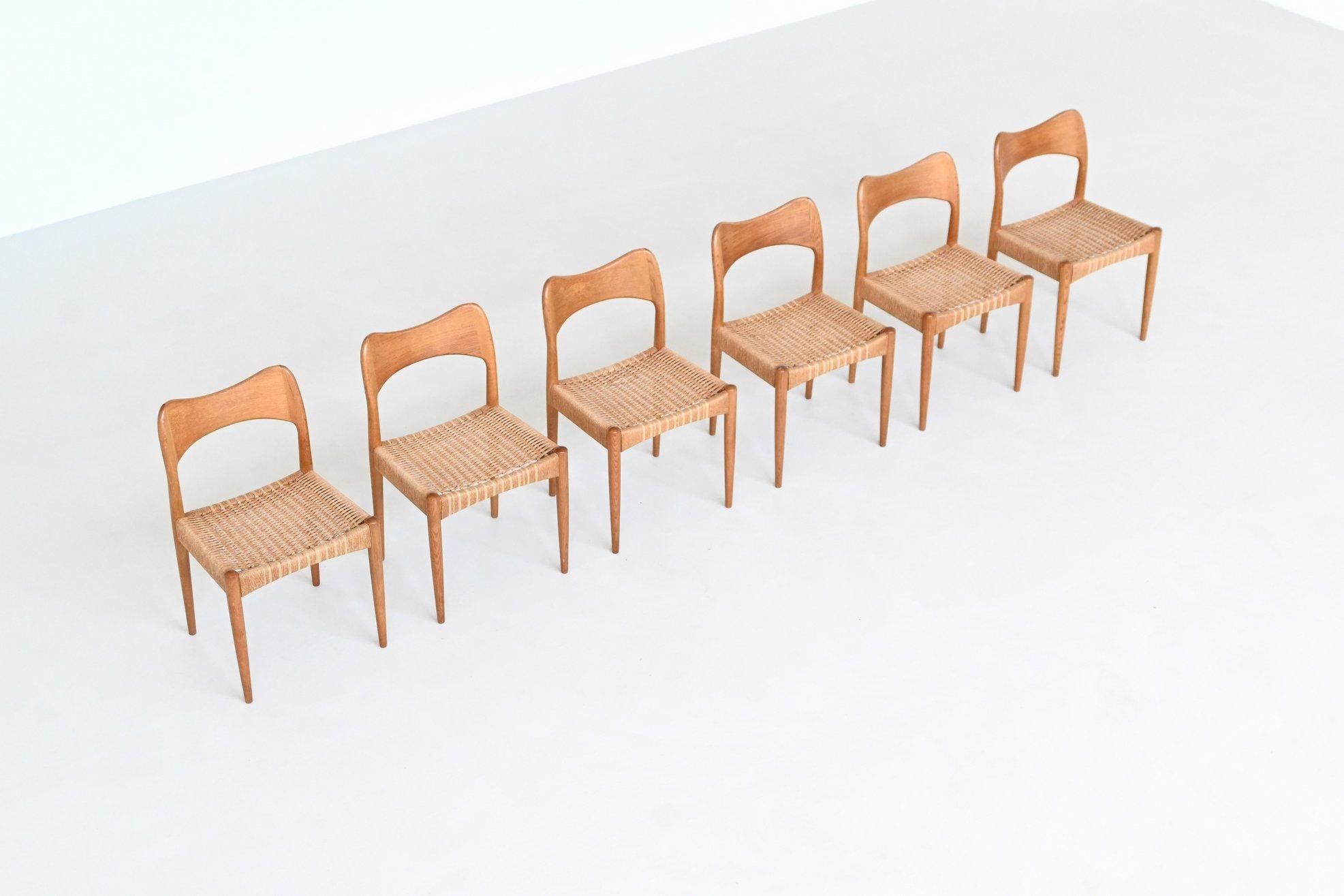 Arne Hovmand-Olsen set de six chaises de salle à manger en chêne Mogens Kold Danemark 1960 Bon état - En vente à Etten-Leur, NL