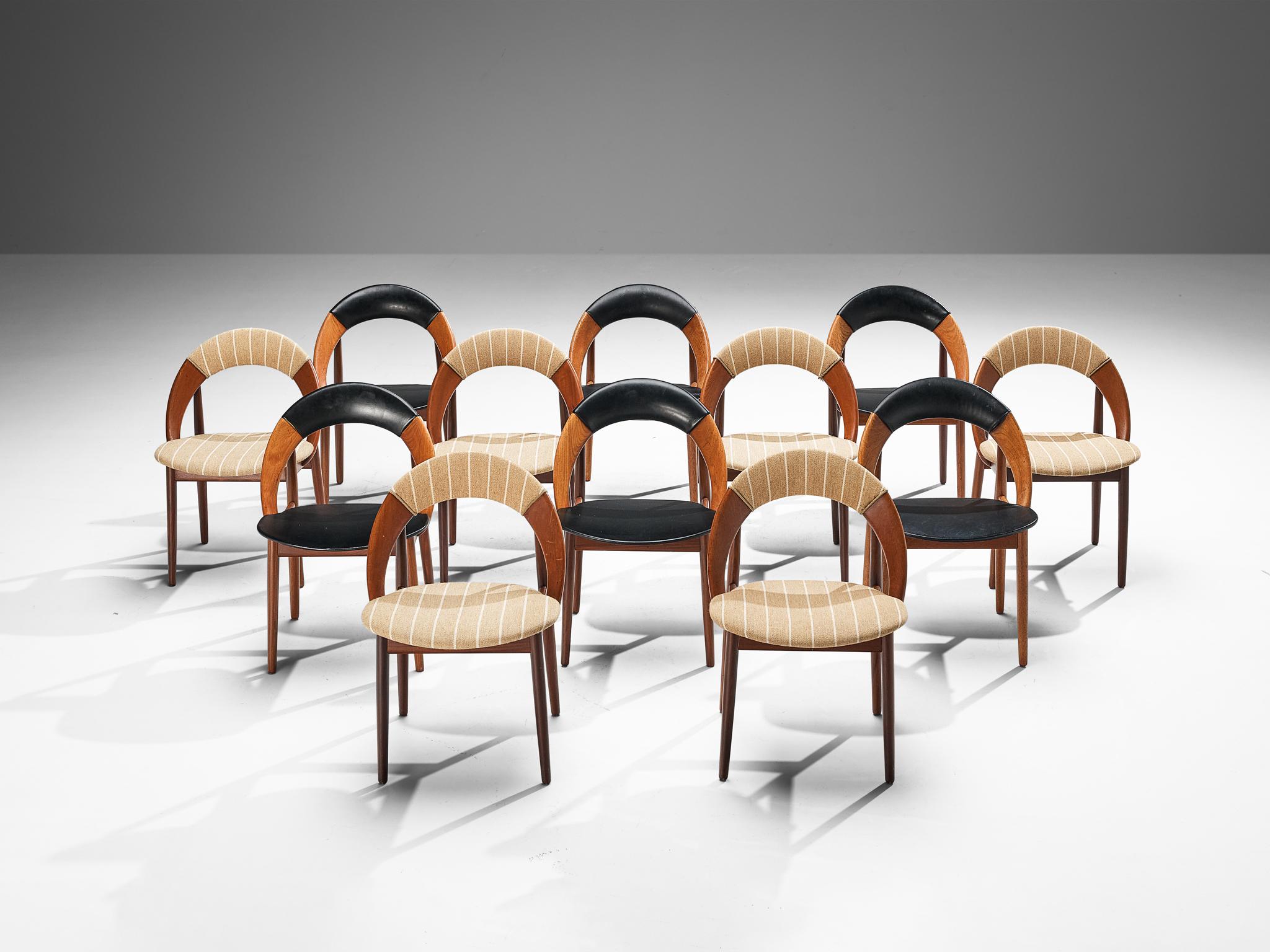 Arne Hovmand-Olsen, set of twelve dining chairs, teak, fabric, leatherette, Denmark, 1960s 

Set of twelve dining chairs designed by the Danish designer Arne Hovmand-Olsen. The chairs have a very simple and organic design. The rounded back turns