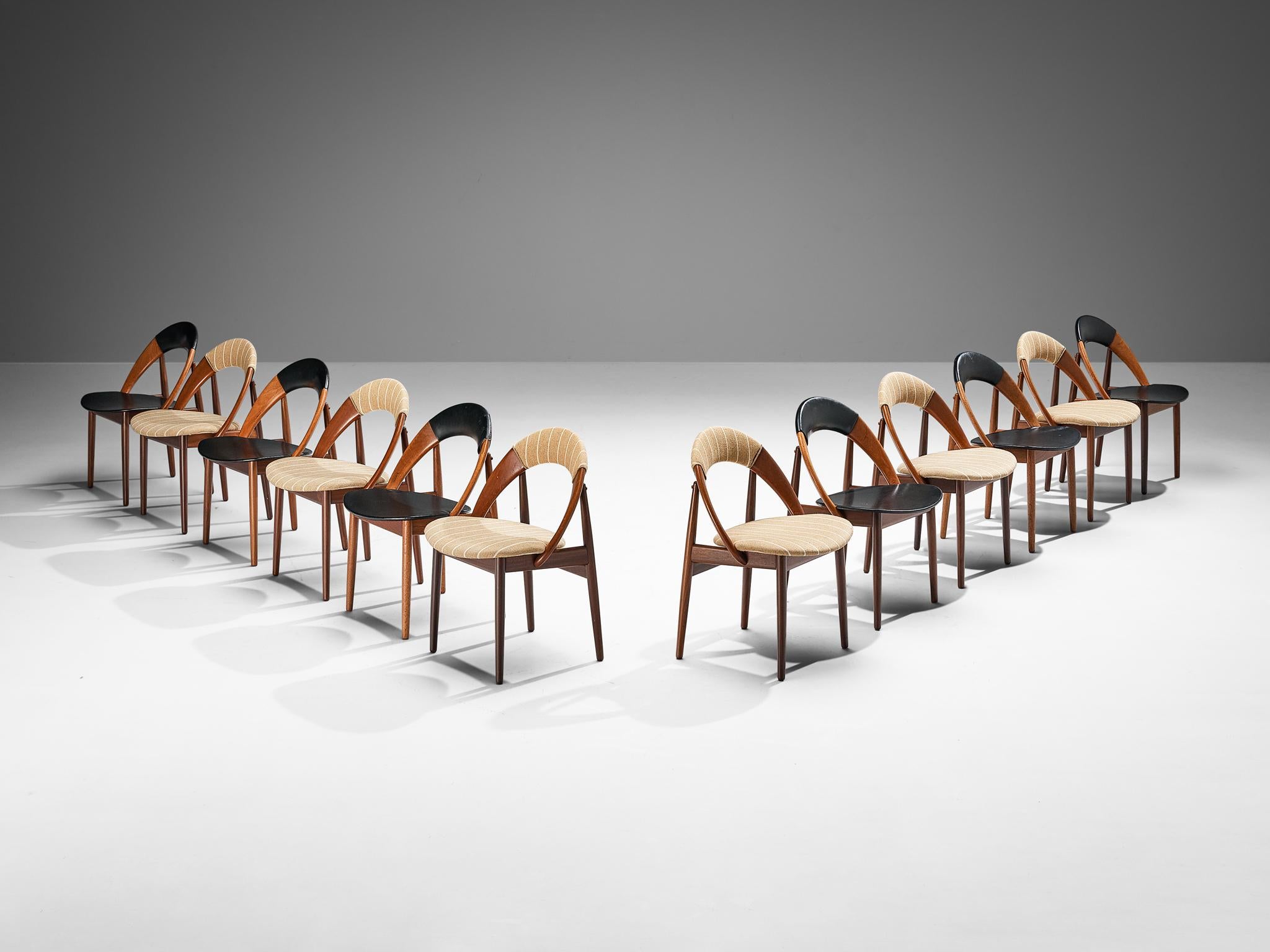Danois Ensemble de douze chaises de salle à manger en teck de Arne Hovmand-Olsen