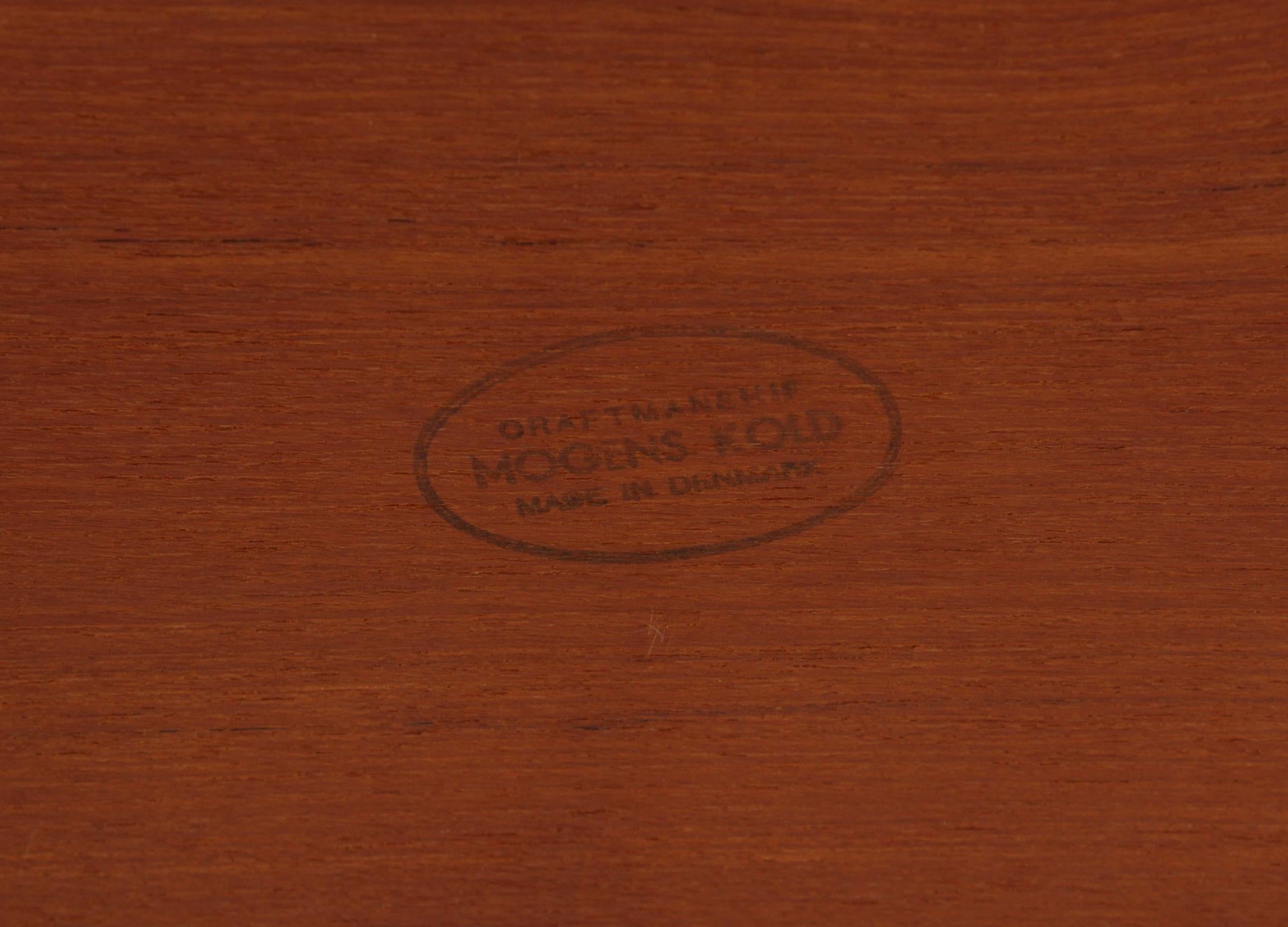 Arne Hovmand-Olsen Side Table for Mogens Kold, Denmark For Sale 5