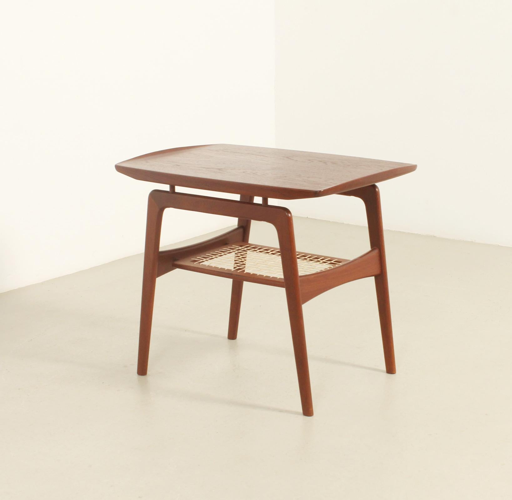 Arne Hovmand-Olsen Side Table for Mogens Kold, Denmark For Sale 7