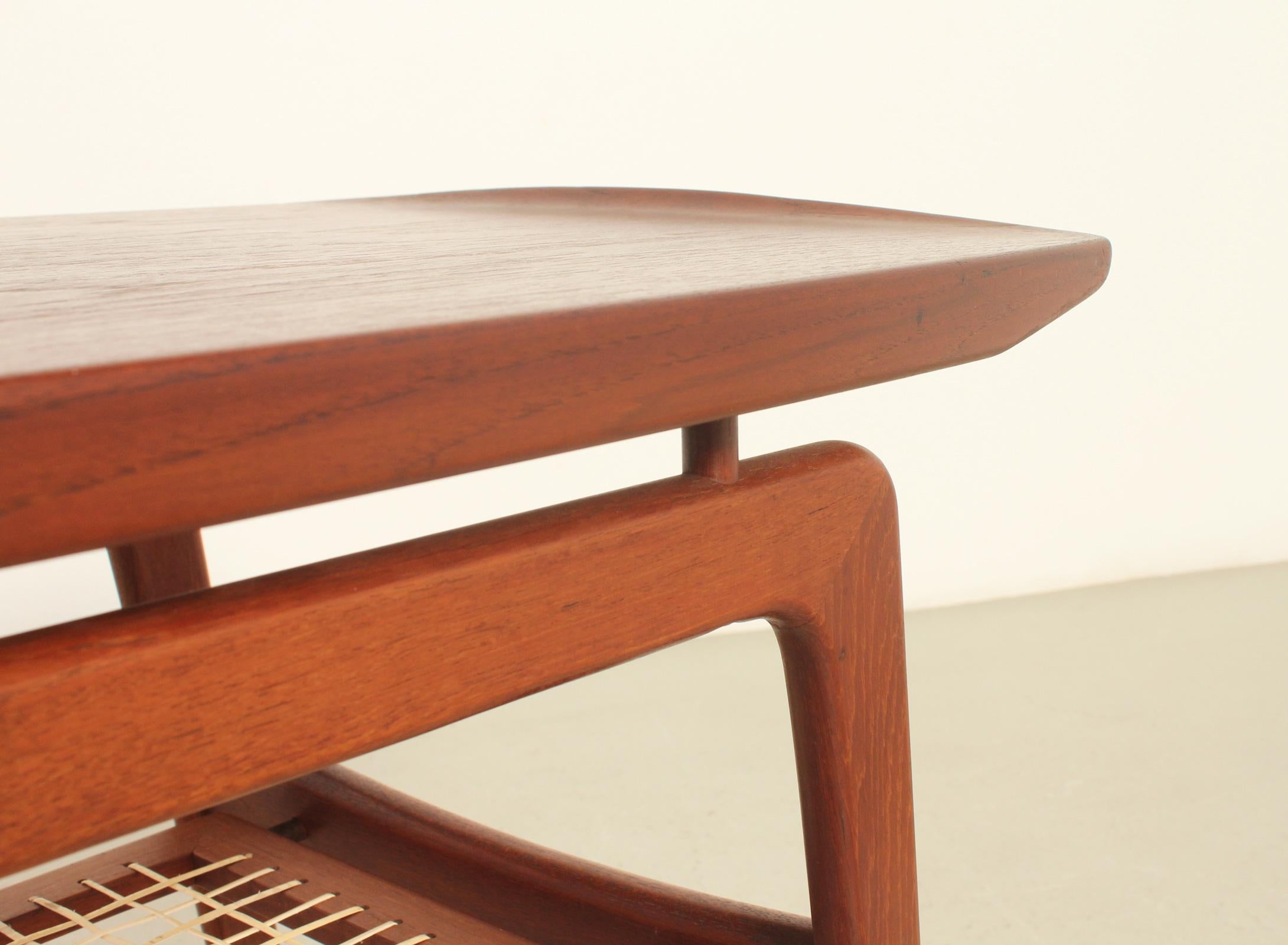 Arne Hovmand-Olsen Side Table for Mogens Kold, Denmark For Sale 1