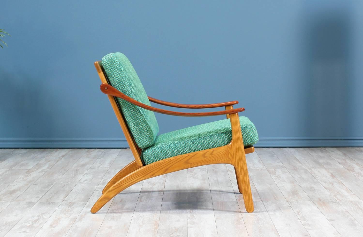 Danish Arne Hovmand-Olsen Teak and Oak Lounge Chair for Mogens Kold