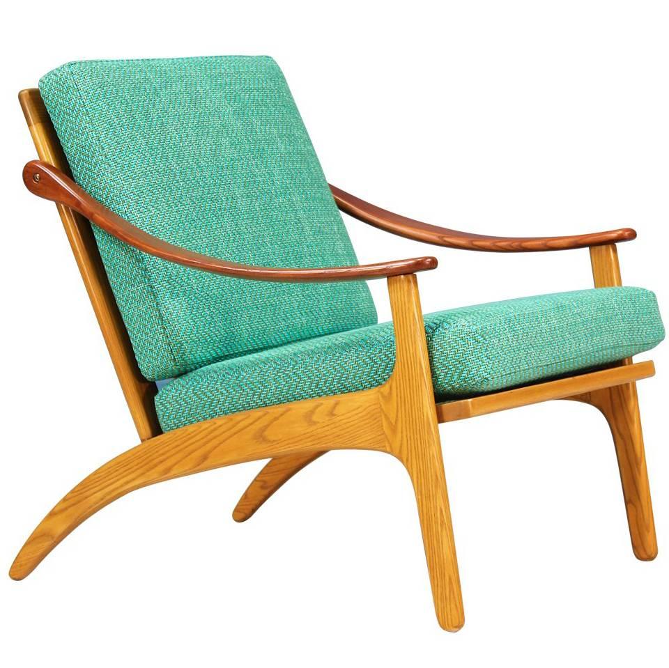 Arne Hovmand-Olsen Teak and Oak Lounge Chair for Mogens Kold