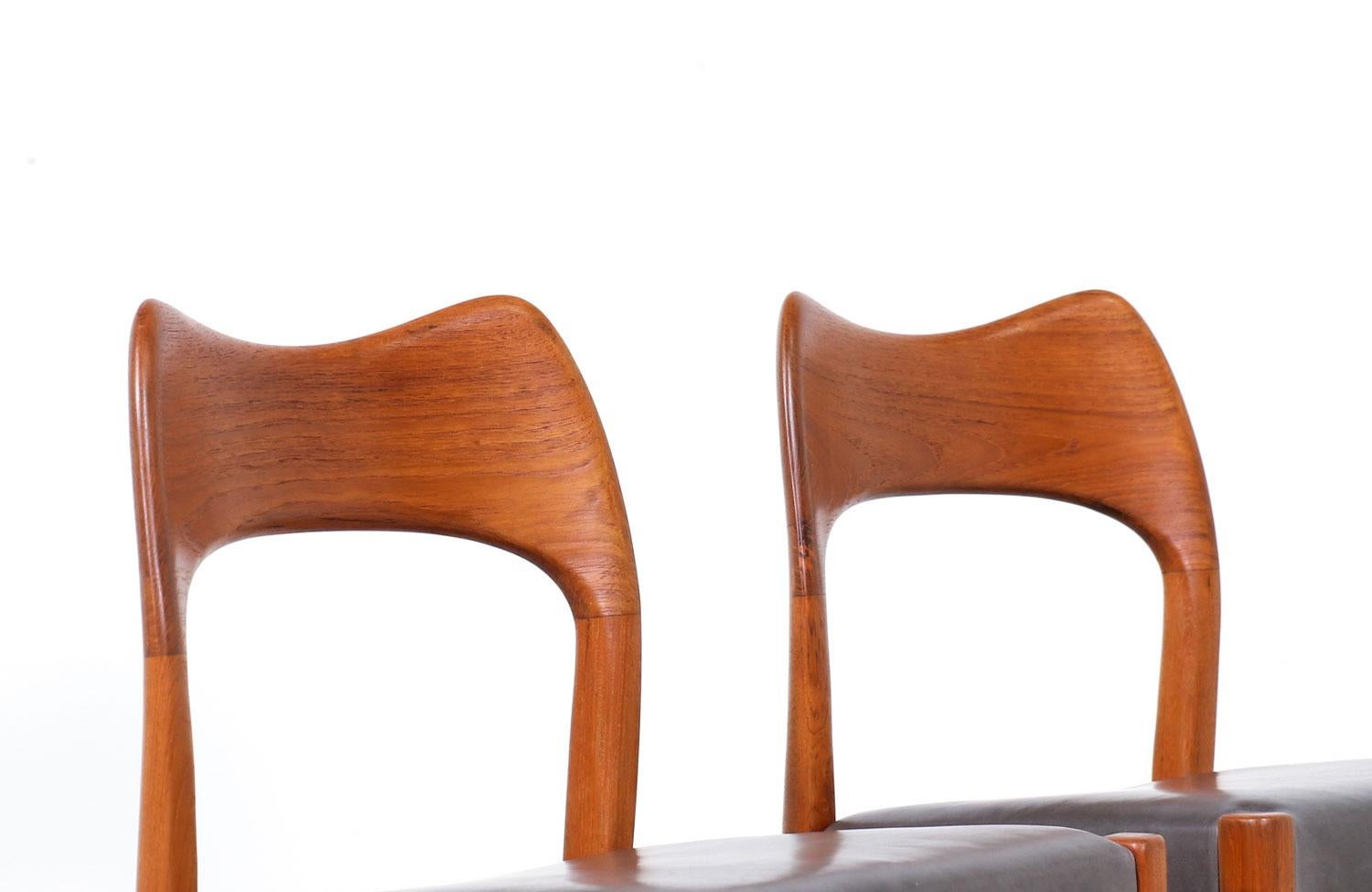 Mid-20th Century Arne Hovmand-Olsen Teak & Leather Dining Chairs for Mogens Kold