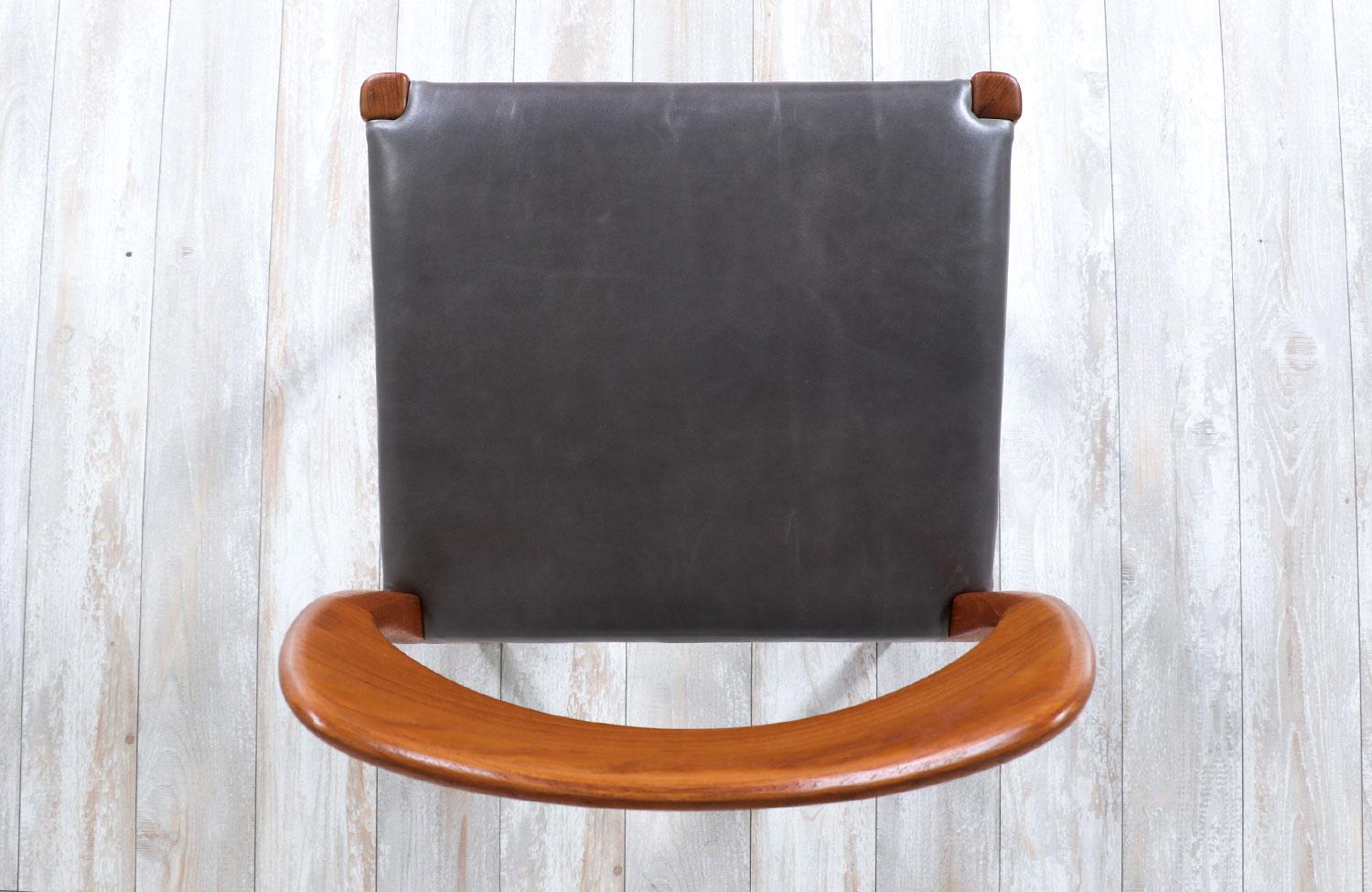 Arne Hovmand-Olsen Teak & Leather Dining Chairs for Mogens Kold 1
