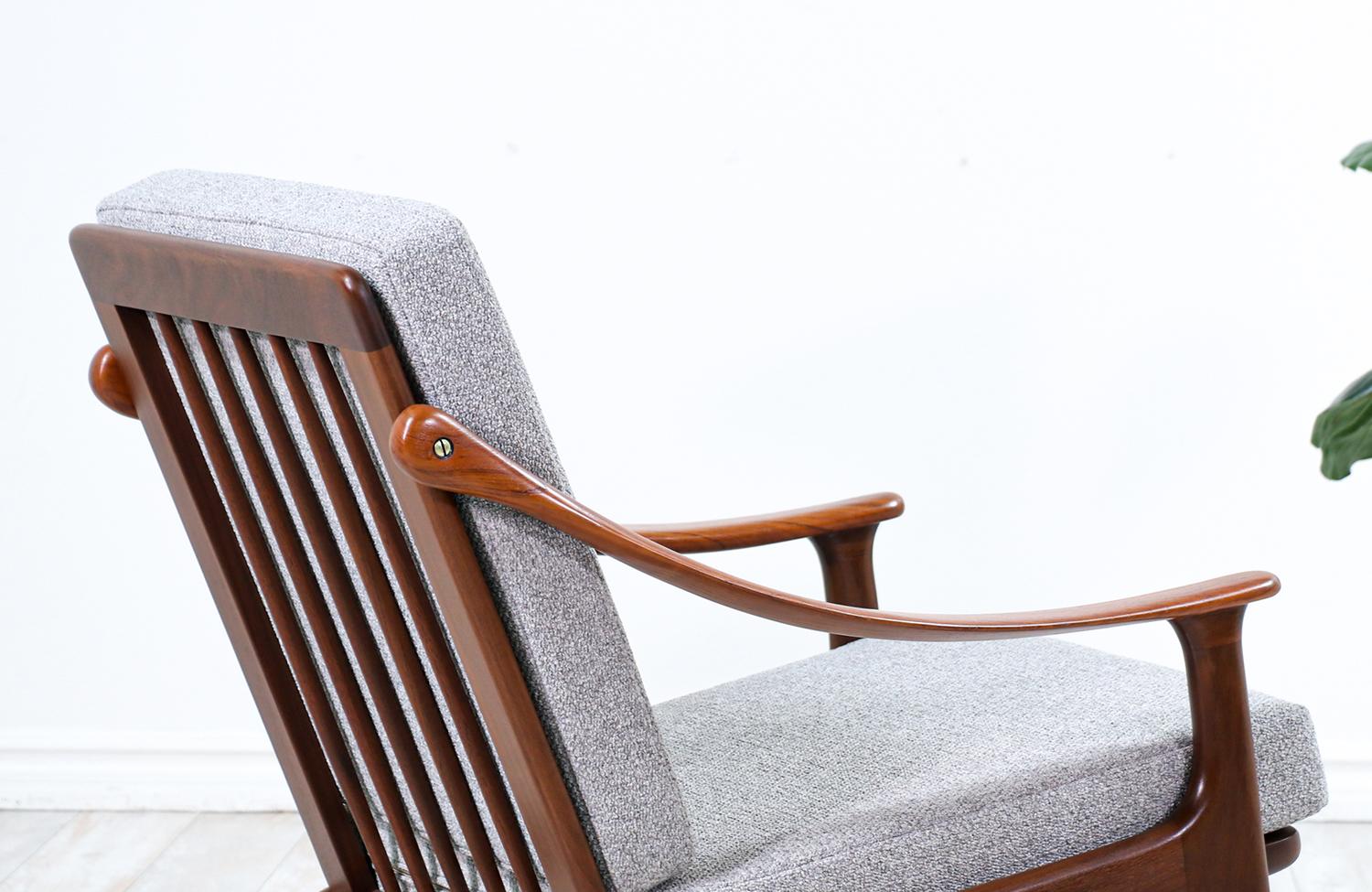 Mid-20th Century Arne Hovmand-Olsen Teak Lounge Chair for Mogens Kold
