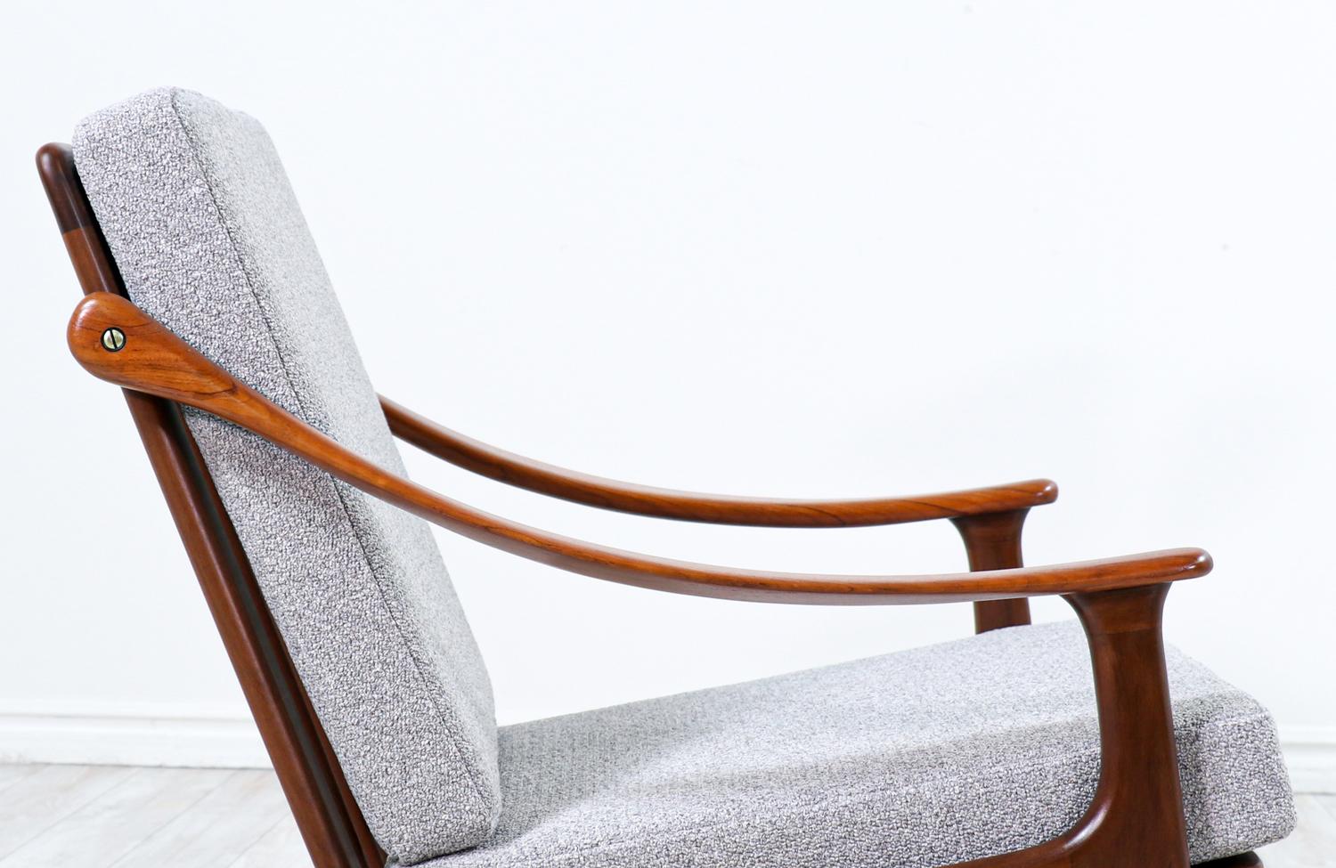 Fabric Arne Hovmand-Olsen Teak Lounge Chair for Mogens Kold
