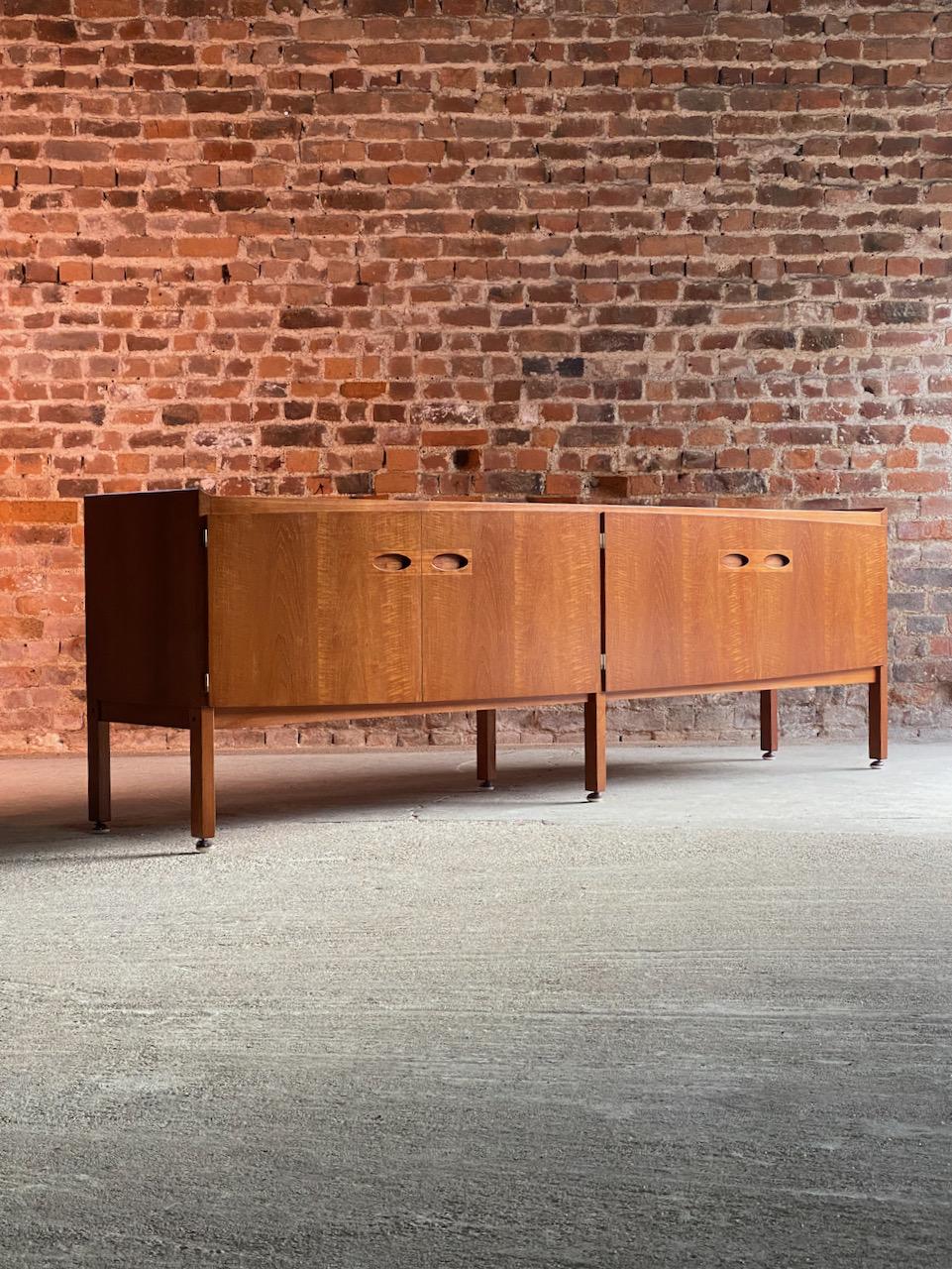 Arne Hovmand Olsen Oak Sideboard for Mogens Kold, Denmark, circa 1960 For Sale 7