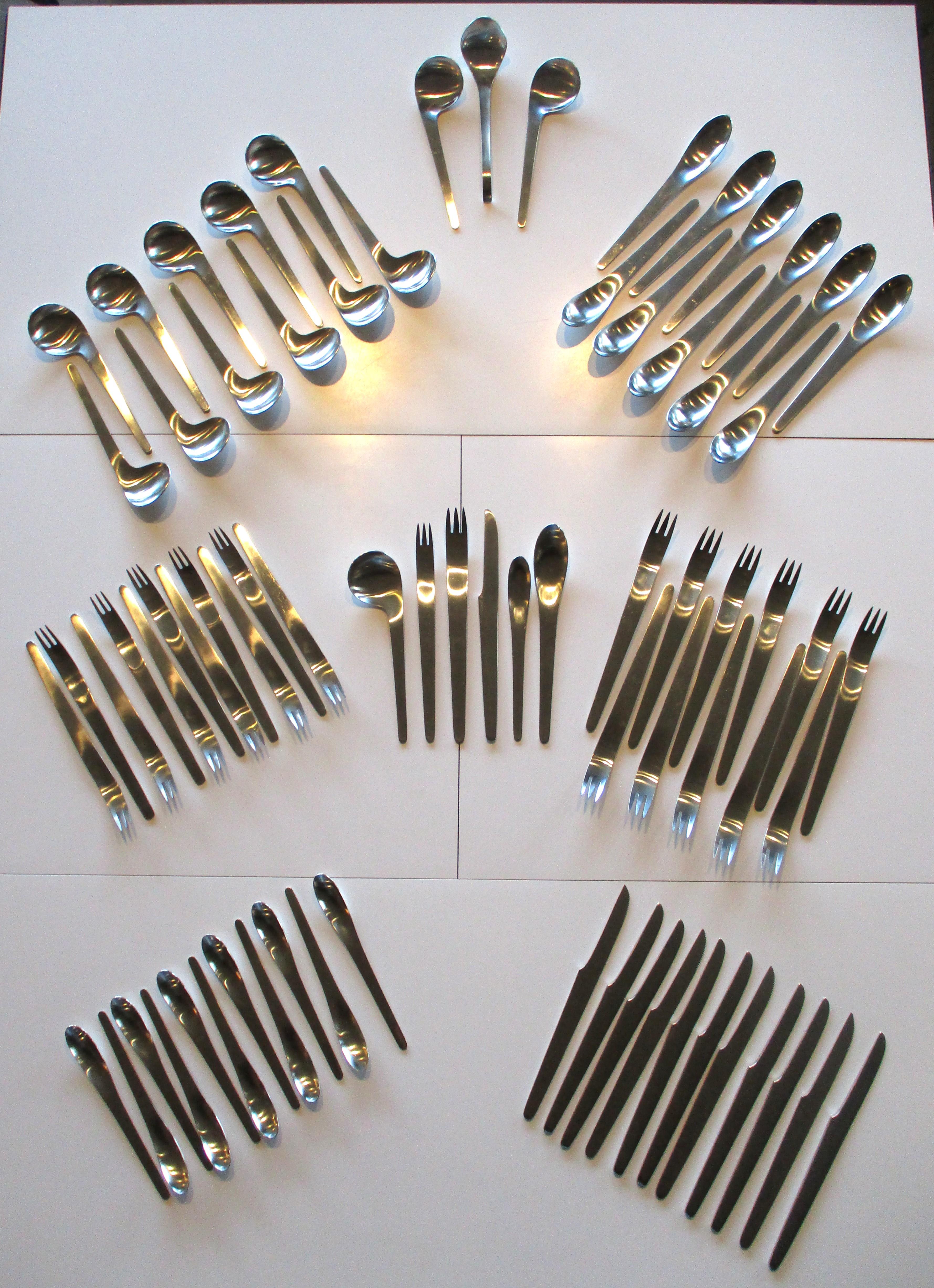 Arne Jacobsen 12 Place settings AJ Flatware Set 75pcs. A. Michelsen Denmark For Sale 4