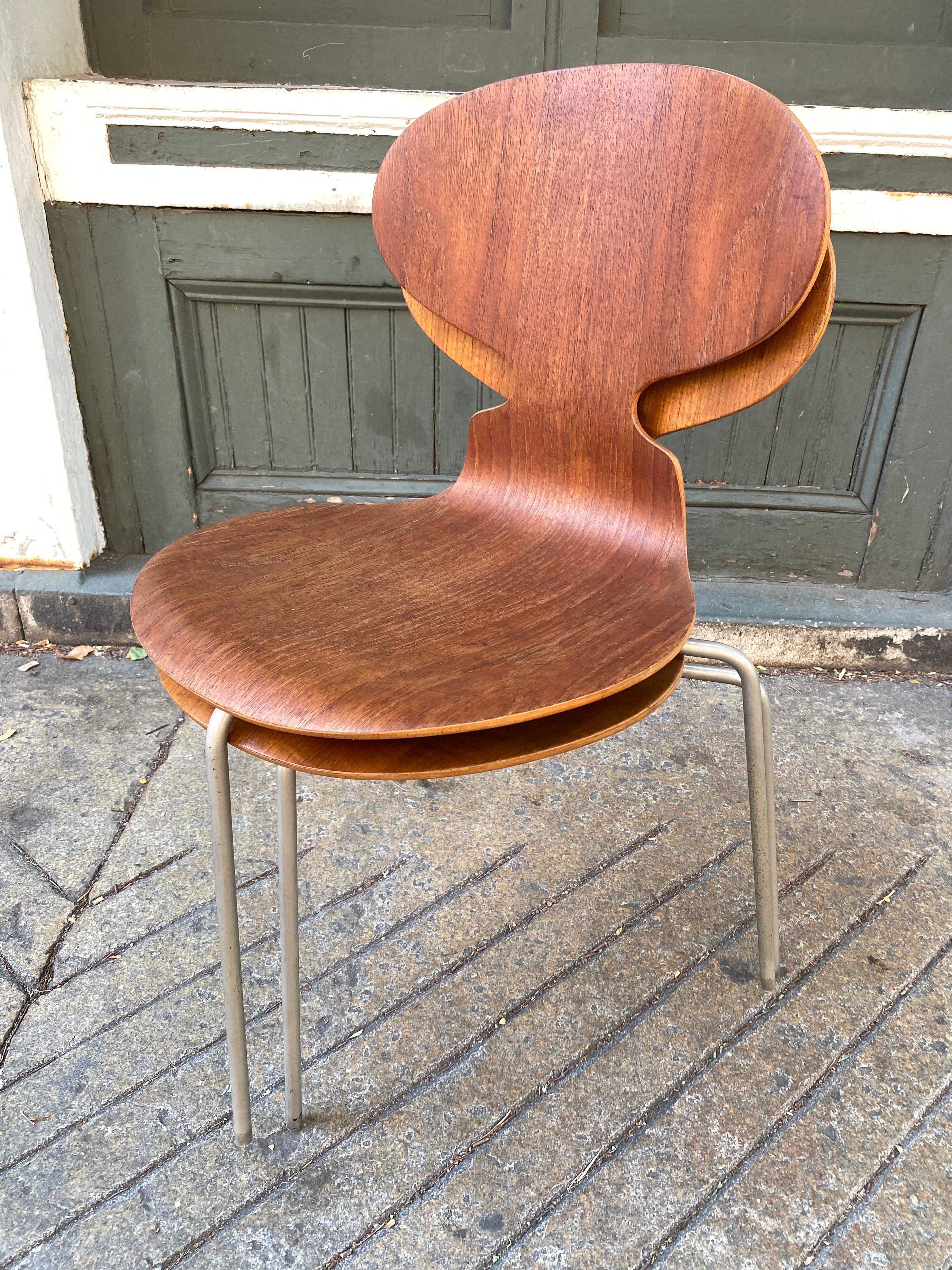 Mid-20th Century Arne Jacobsen 3 Legged Ant Chair Pair For Sale
