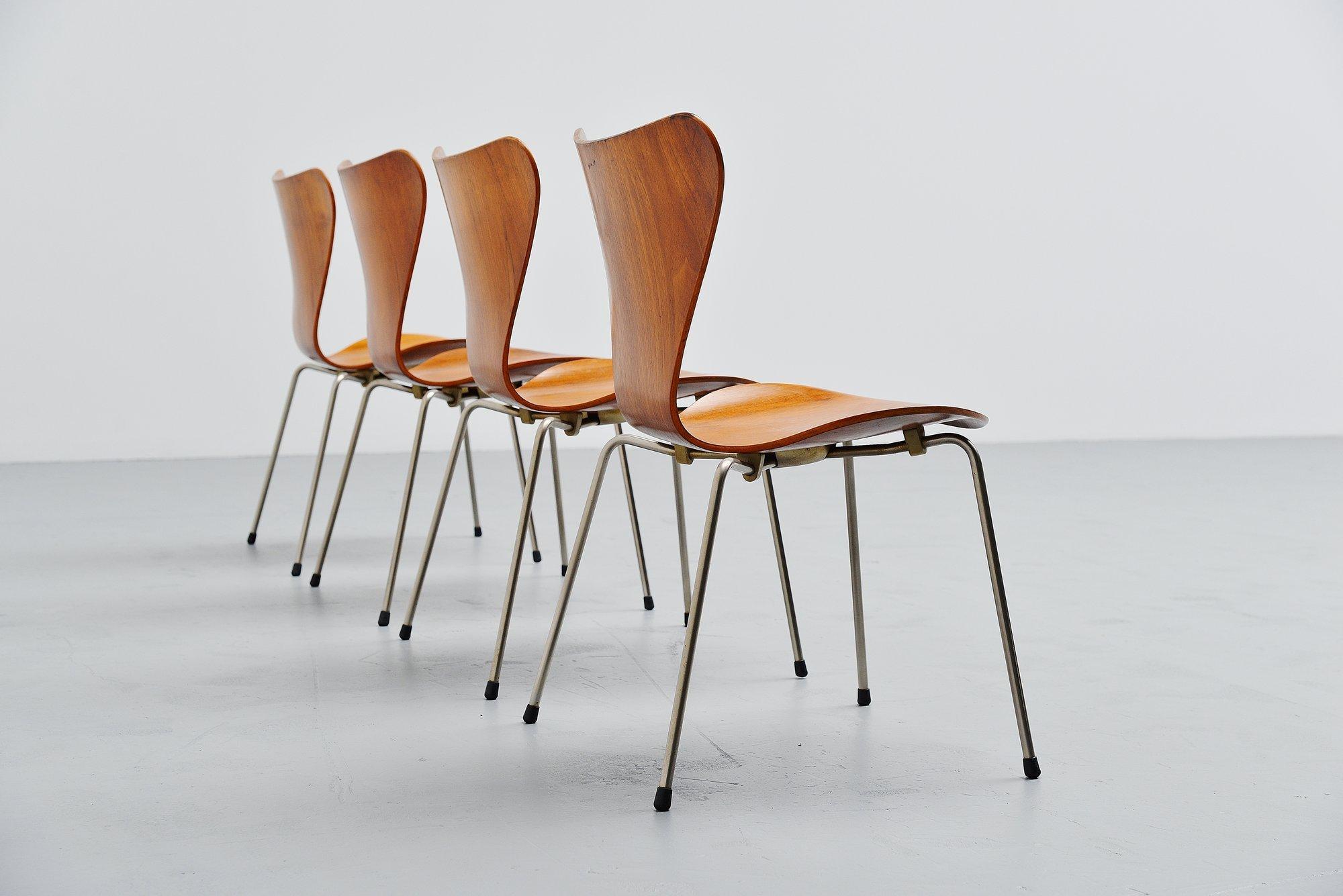 Scandinavian Modern Arne Jacobsen 3107 Butterfly Chair Fritz Hansen, 1955