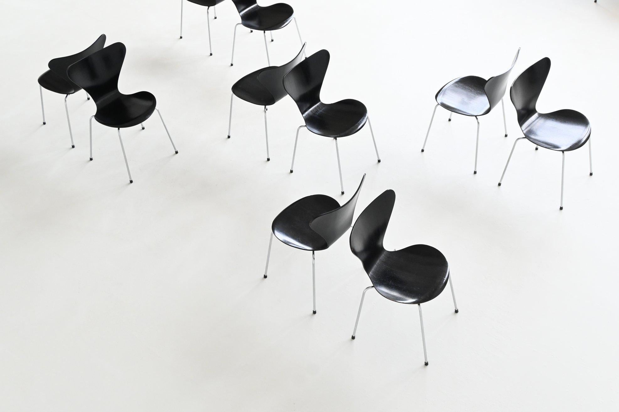 Arne Jacobsen 3107 'Butterfly' Esszimmerstühle Fritz Hansen Dänemark 1967 im Angebot 3