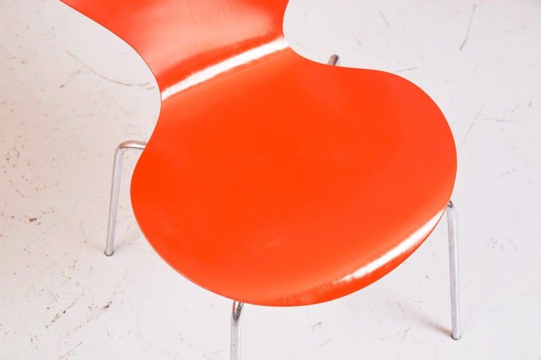 Arne Jacobsen 3107 Series 7 Chairs in Orange by Fritz Hansen, 1974 For Sale 5