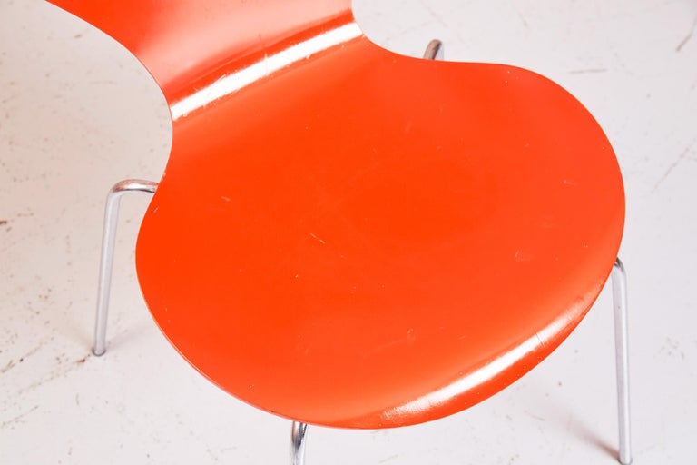 Arne Jacobsen 3107 Series 7 Chairs in Orange by Fritz Hansen, 1974 For Sale 6