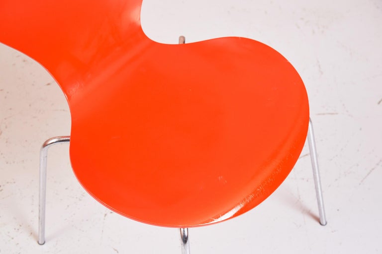 Arne Jacobsen 3107 Series 7 Chairs in Orange by Fritz Hansen, 1974 For Sale 7
