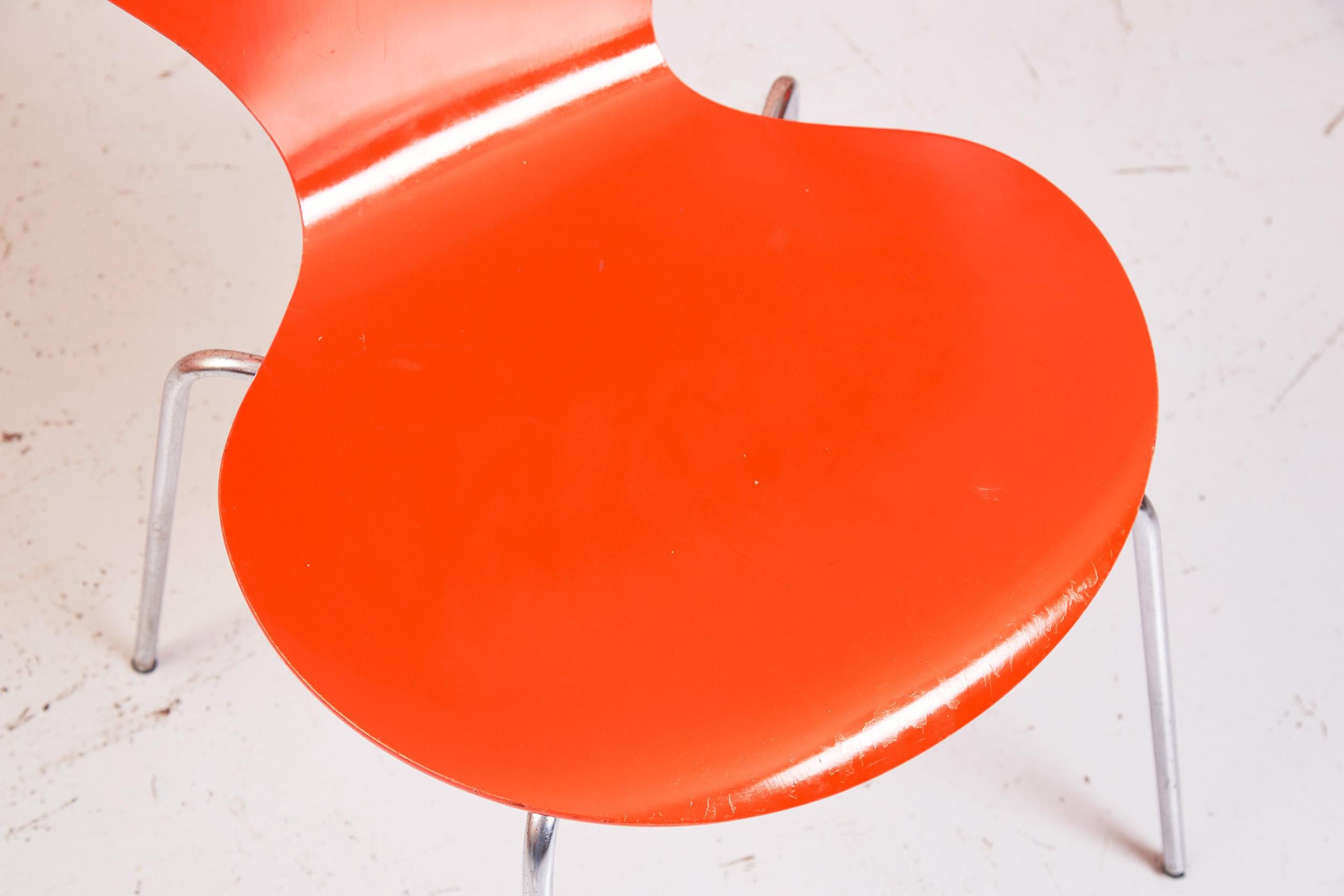 Arne Jacobsen 3107 Series 7 Chairs in Orange by Fritz Hansen, 1974 For Sale 7