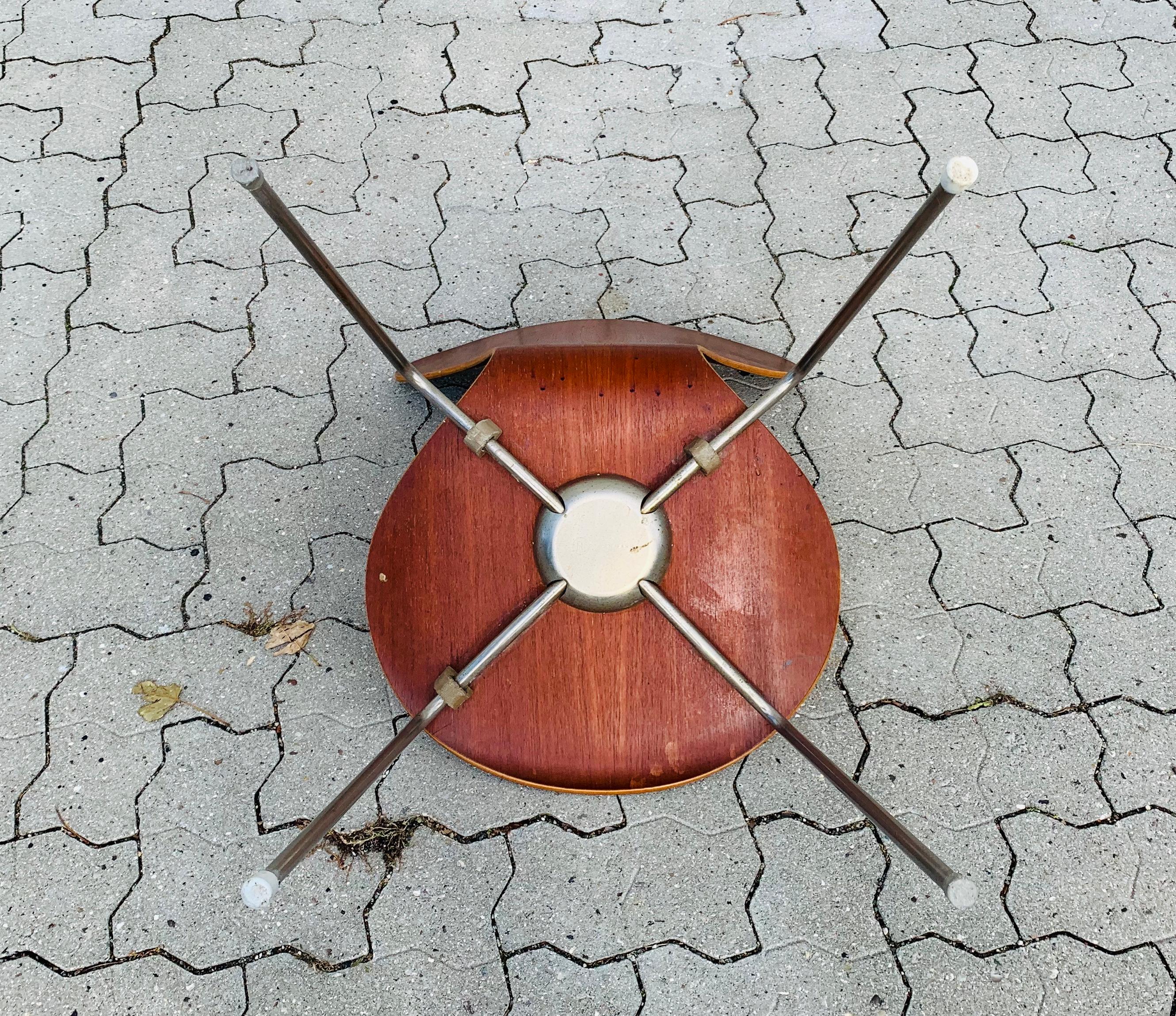 Arne Jacobsen 3107 Seven Chair 1