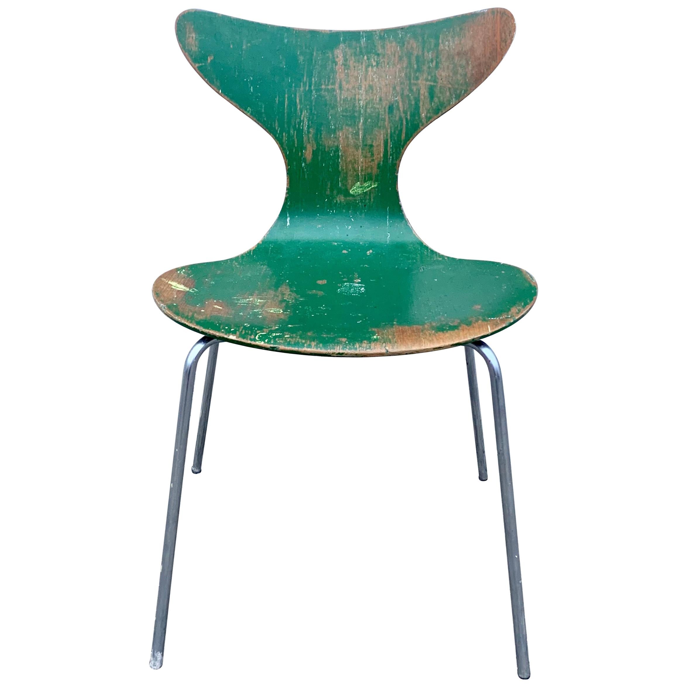 Plywood Arne Jacobsen 3108 The Lily Seagull Chair, Fritz Hansen, 1970s For Sale