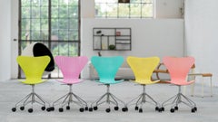 Arne Jacobsen 3117 Swivel Chair, Series 7 Office, 1955 by Fritz Hansen Denmark