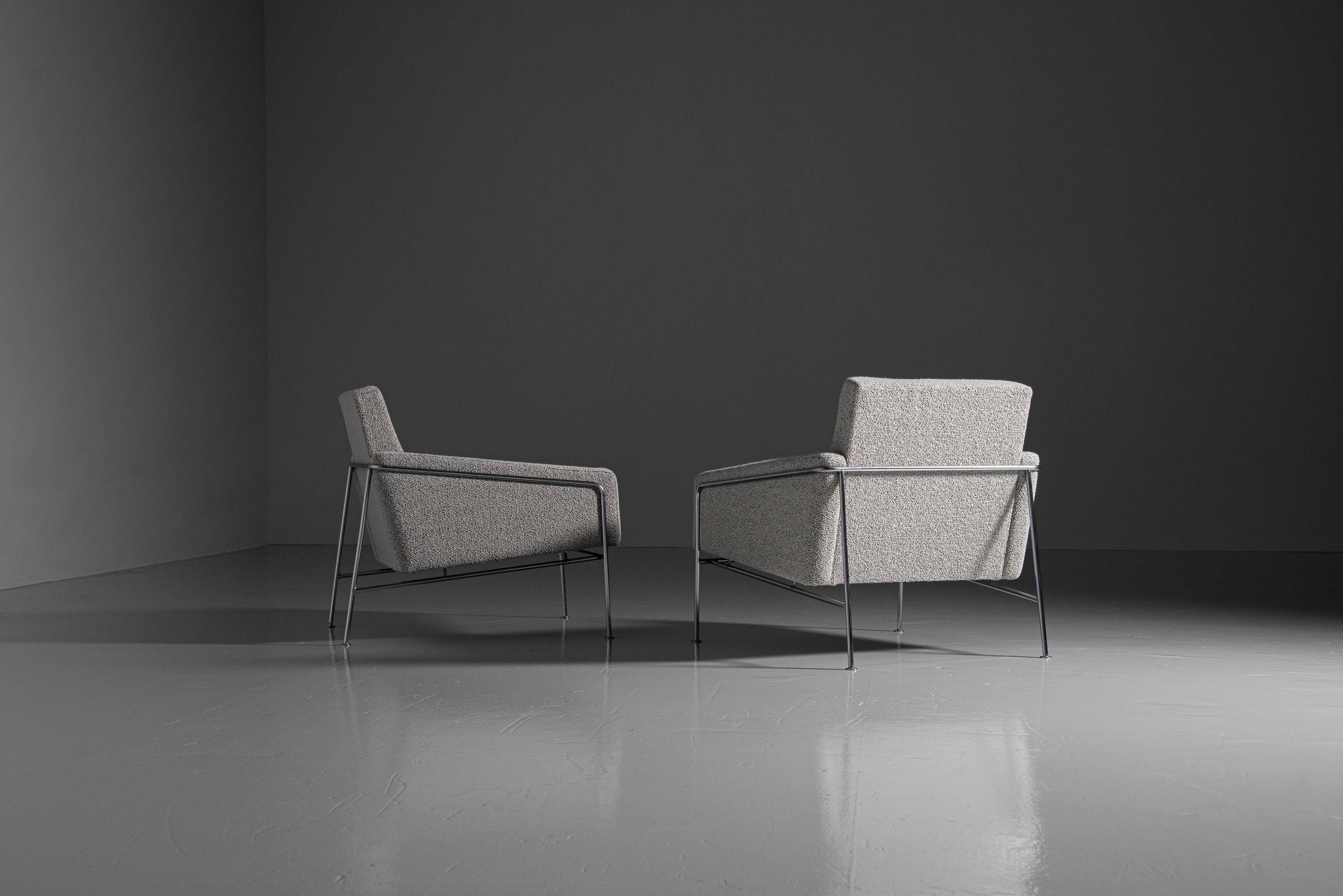 Arne Jacobsen 3300 Lounge Chairs Fritz Hansen 1956 1