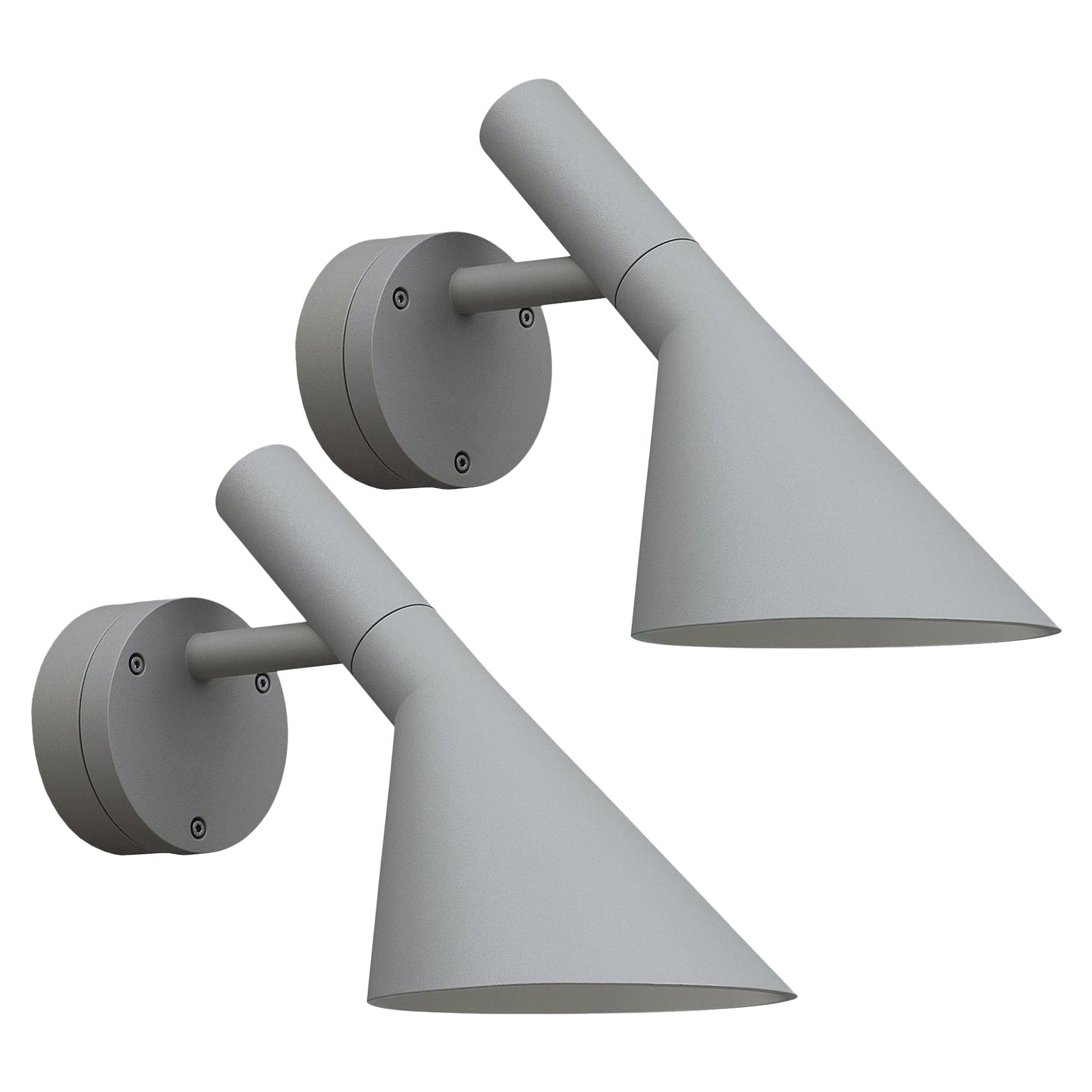 Arne Jacobsen 'AJ 50' Outdoor Wall Light for Louis Poulsen in Grey