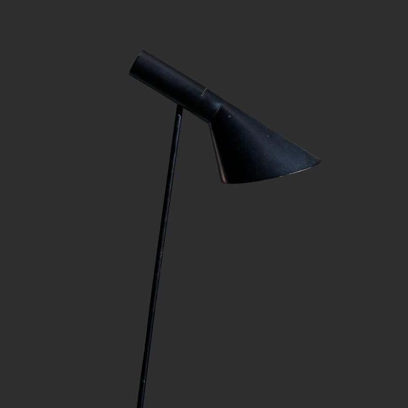 Arne Jacobsen  Lampada da terra 