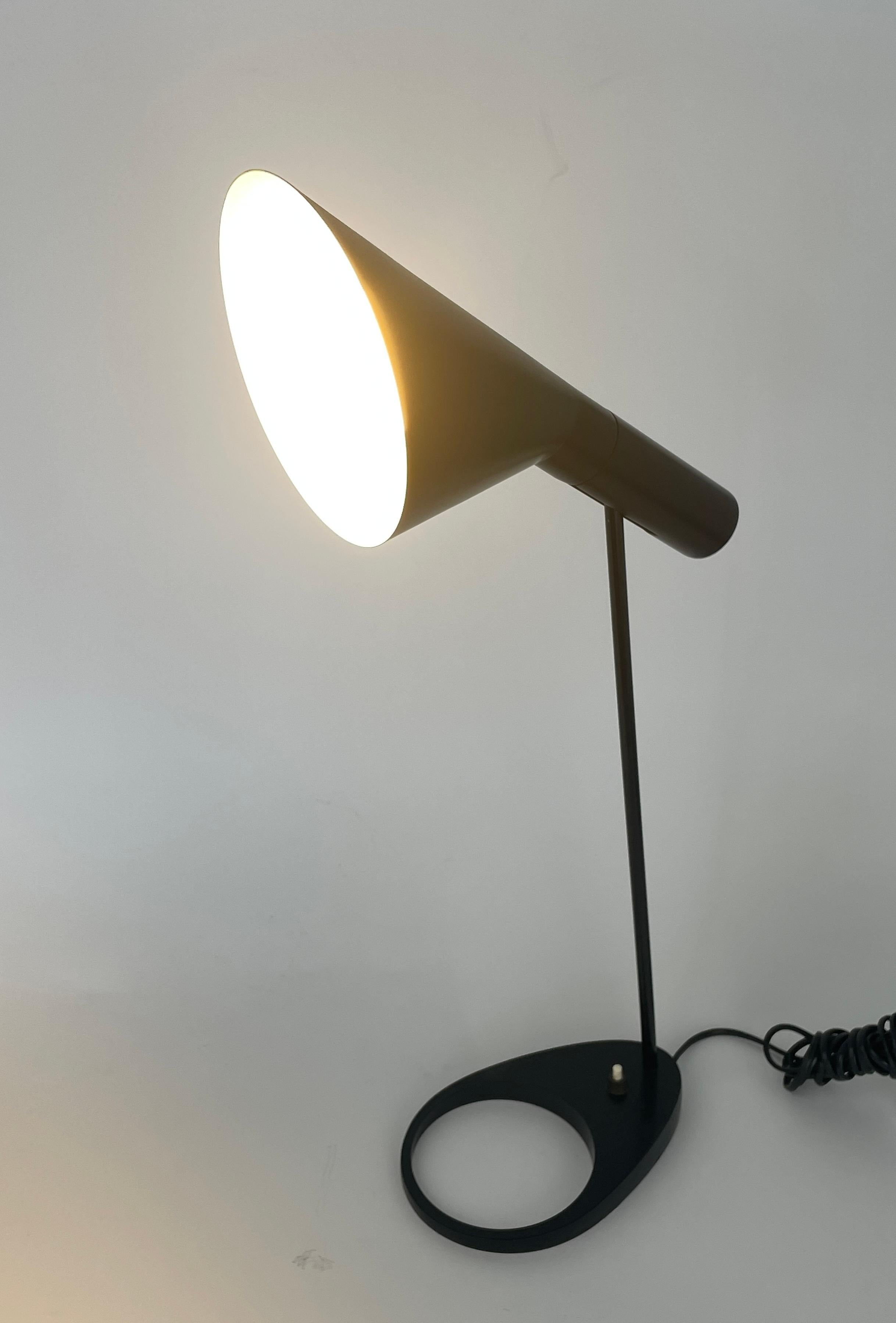 Danois Lampe de table 