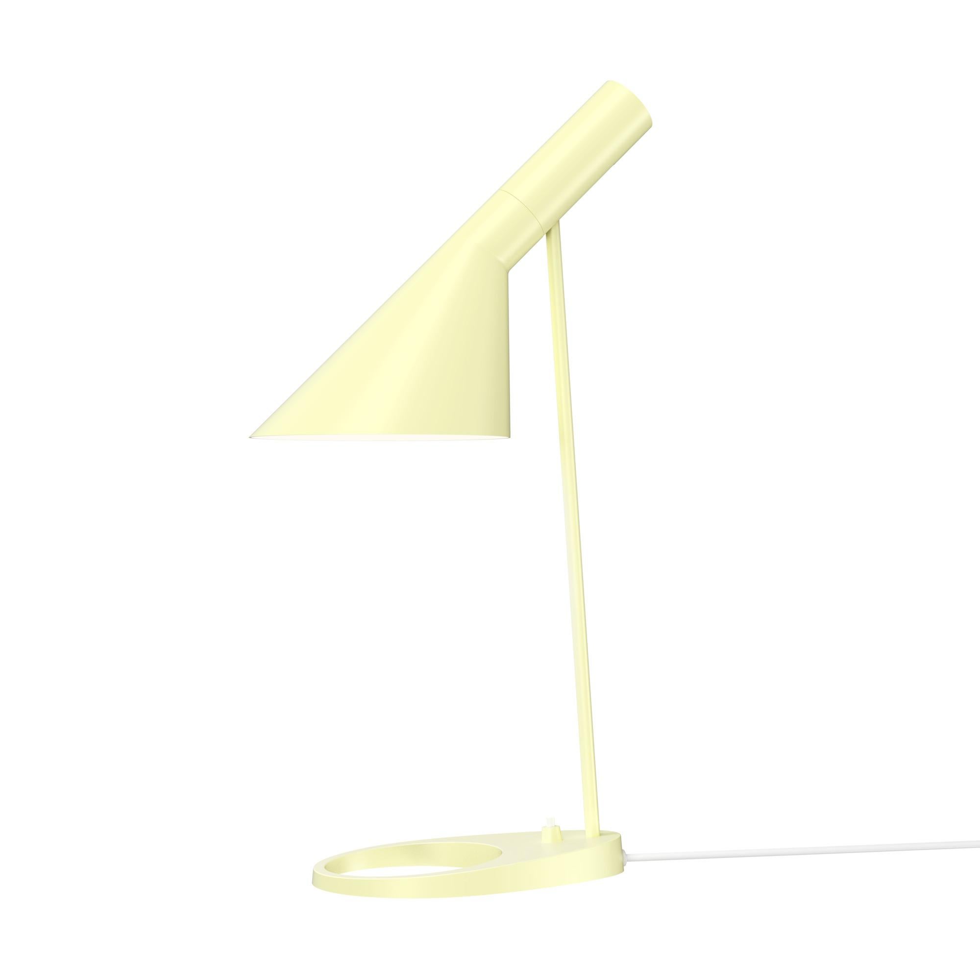 Arne Jacobsen AJ Table Lamp in Electric Orange for Louis Poulsen For Sale 4