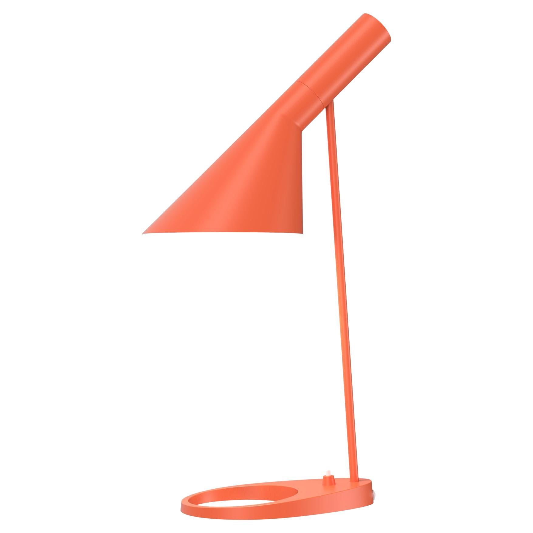 Lampe de bureau AJ d'Arne Jacobsen en orange électrique pour Louis Poulsen