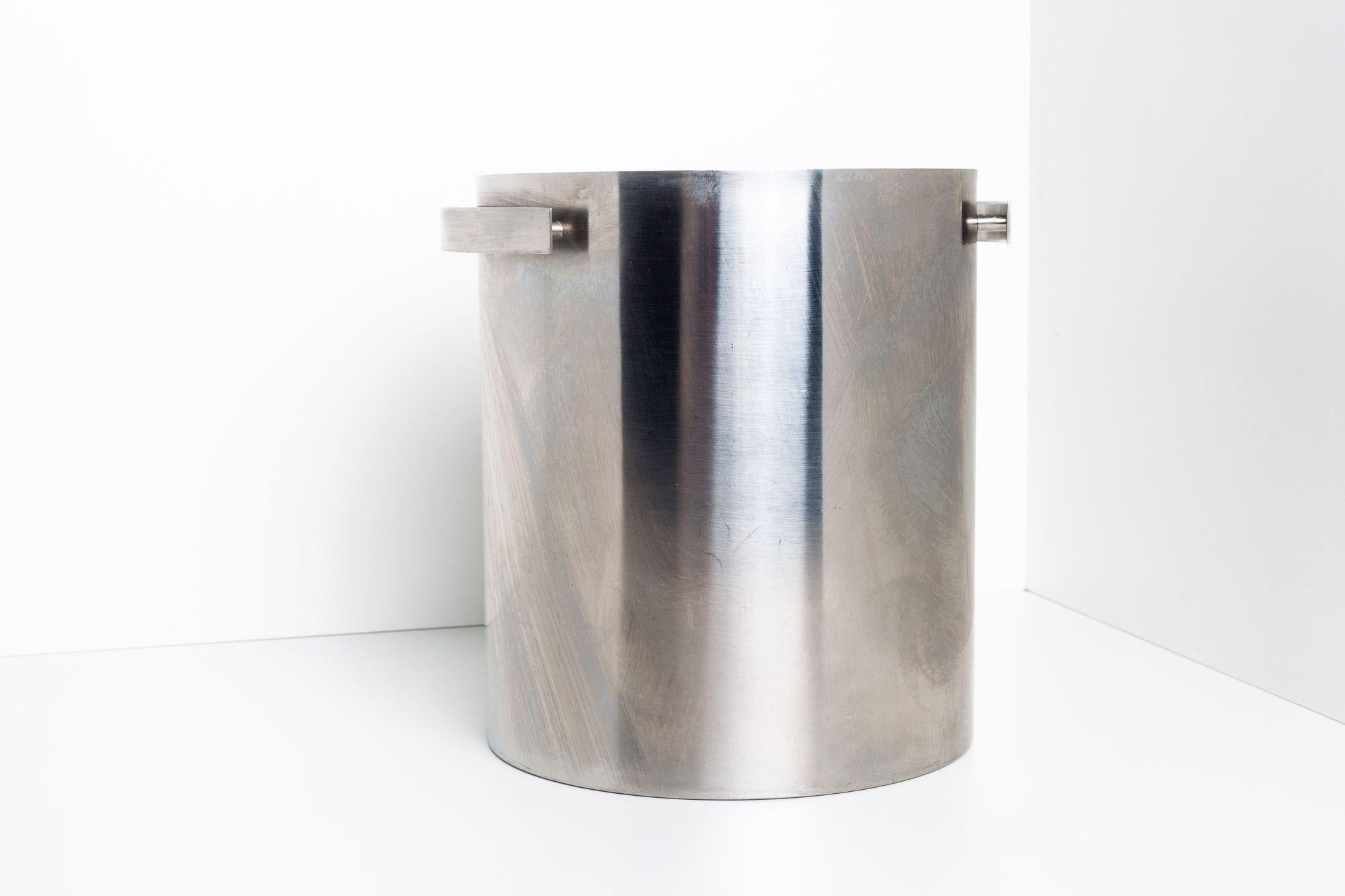 Stainless Steel Arne Jacobsen and Cylinda Line Champagne Ice Bucket For Sale