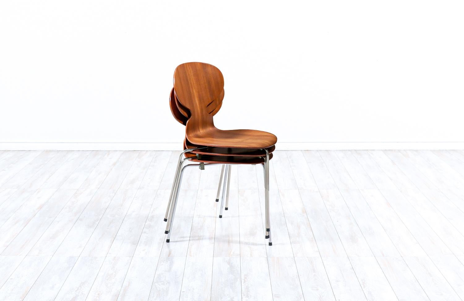 Mid-Century Modern Expertly Restored - Arne Jacobsen 
