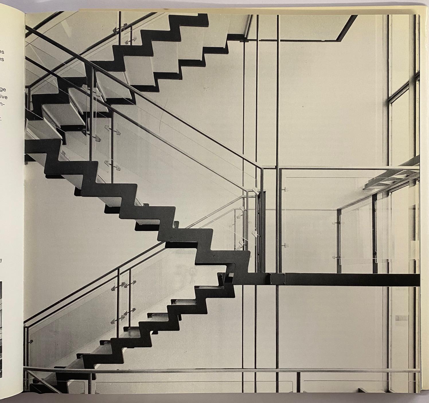 Arne Jacobsen Arkitekt & Designer by Poul Erik Tojner & Kjeld Vindum (Book) For Sale 6