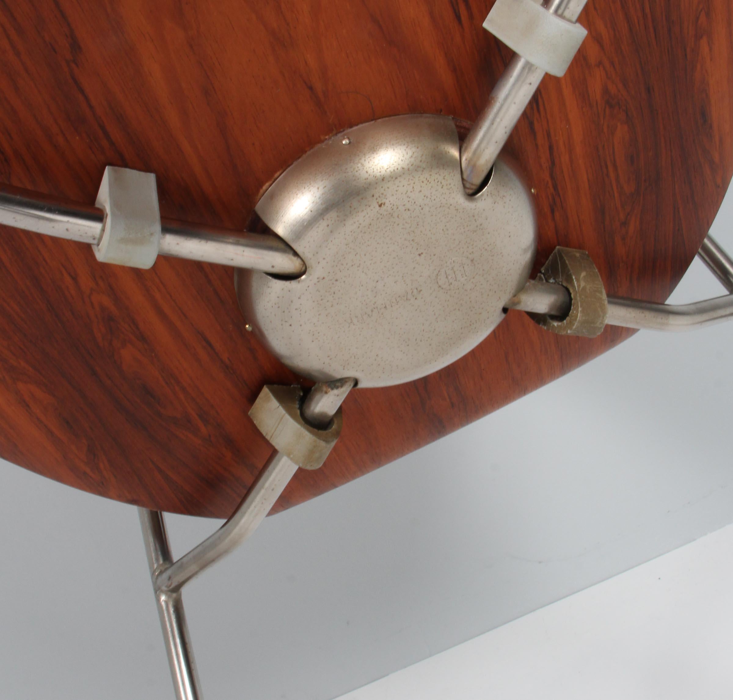 Arne Jacobsen Armchair, Model ''Syveren'' 3107 1