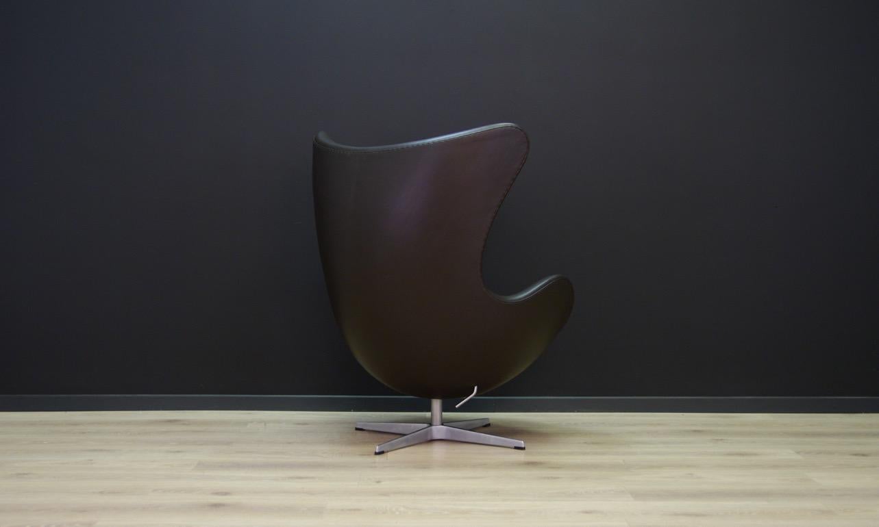 Arne Jacobsen Armchair the Egg Danish Design 1980s Brown Leather In Good Condition For Sale In Szczecin, Zachodniopomorskie