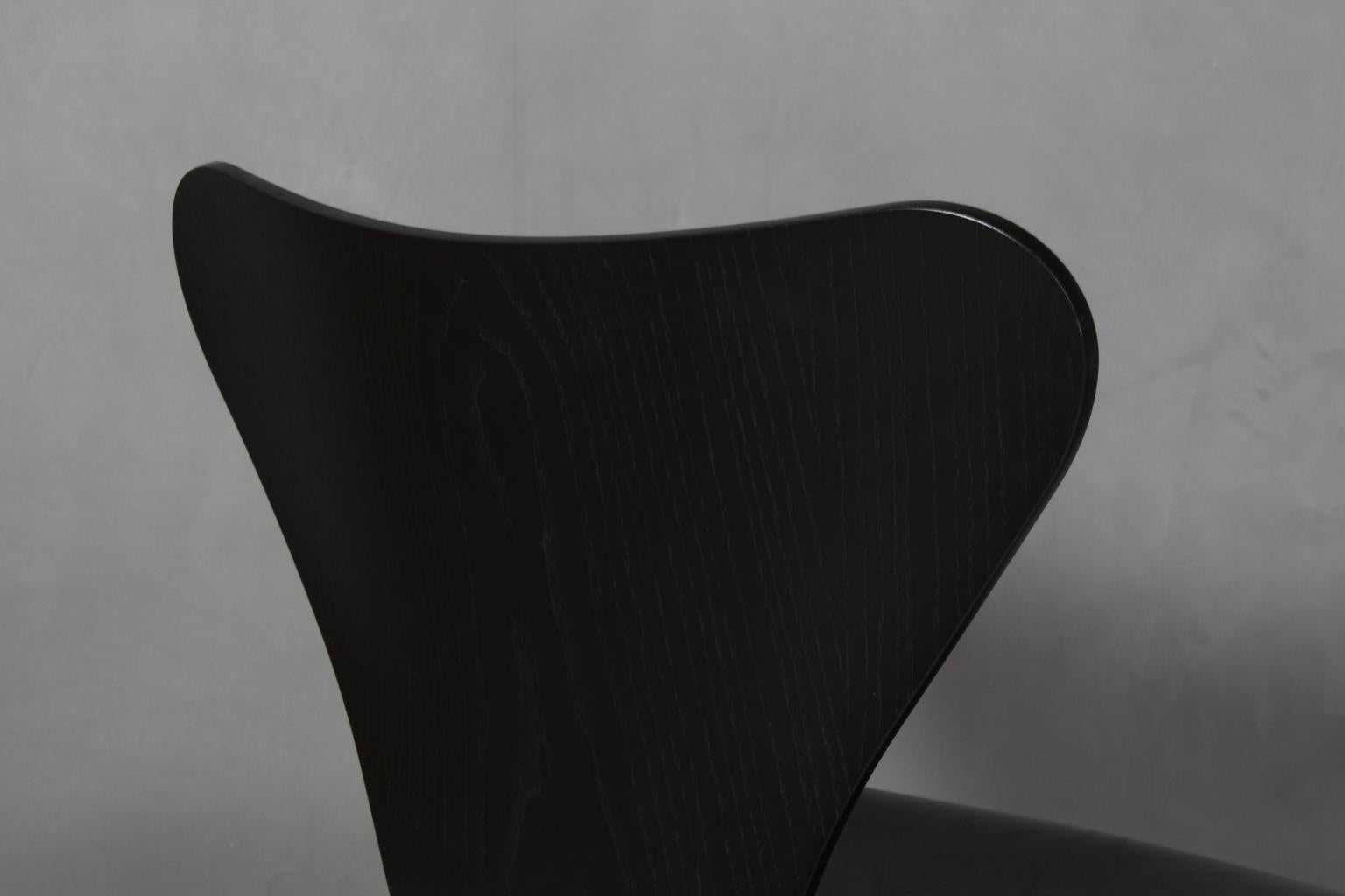 Contemporary Arne Jacobsen Bar Chair