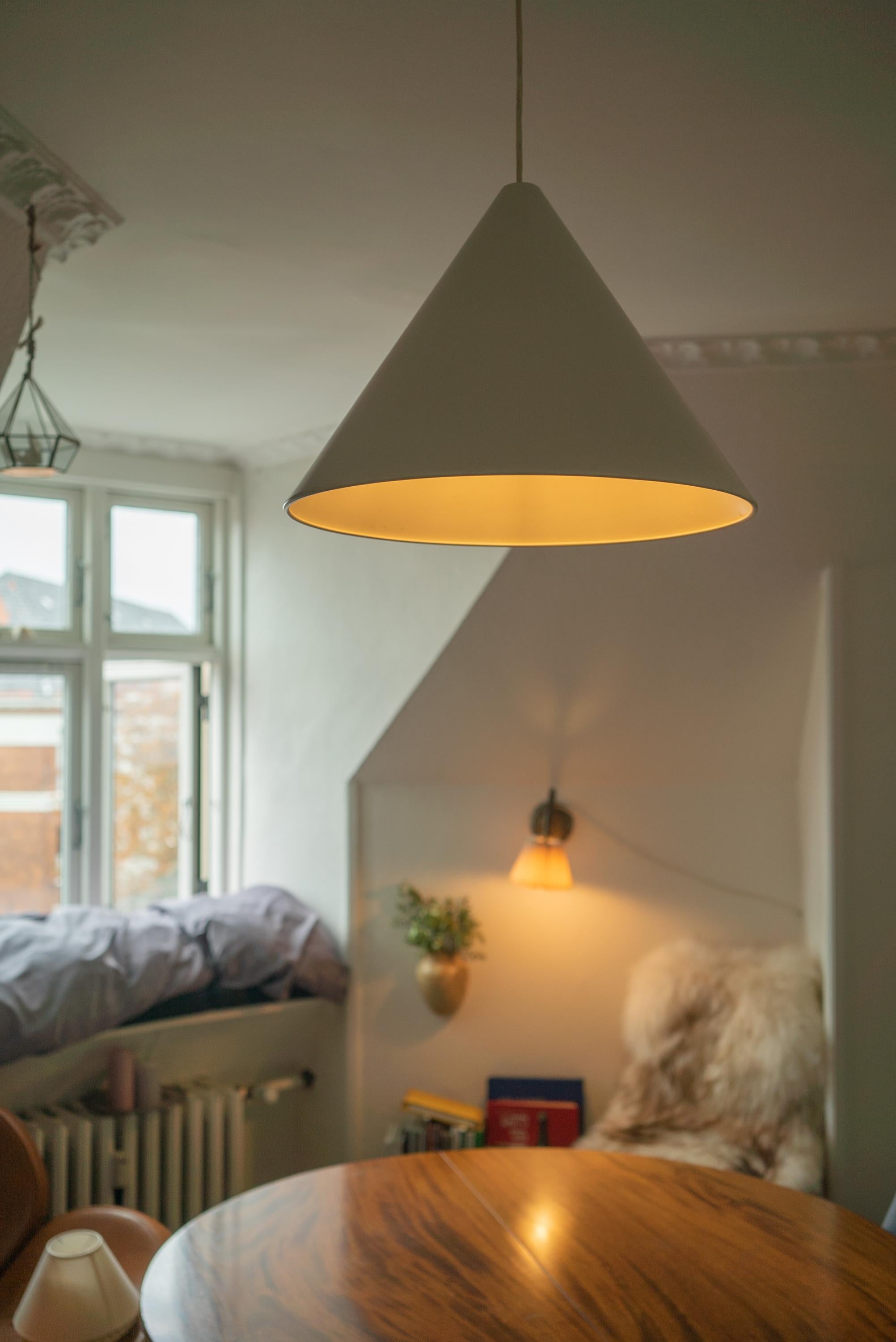 Danese Ciondolo a forma di biliardo Arne Jacobsen per Louis Poulsen in vendita