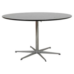 Arne Jacobsen black circular dining table Ø:120 cm.