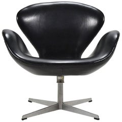 swan chair leather Arne Jacobsen Black Leather Swan Chair by Fritz Hansen
