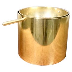 Aschenbecher aus Messing von Arne Jacobsen, hergestellt von Stelton