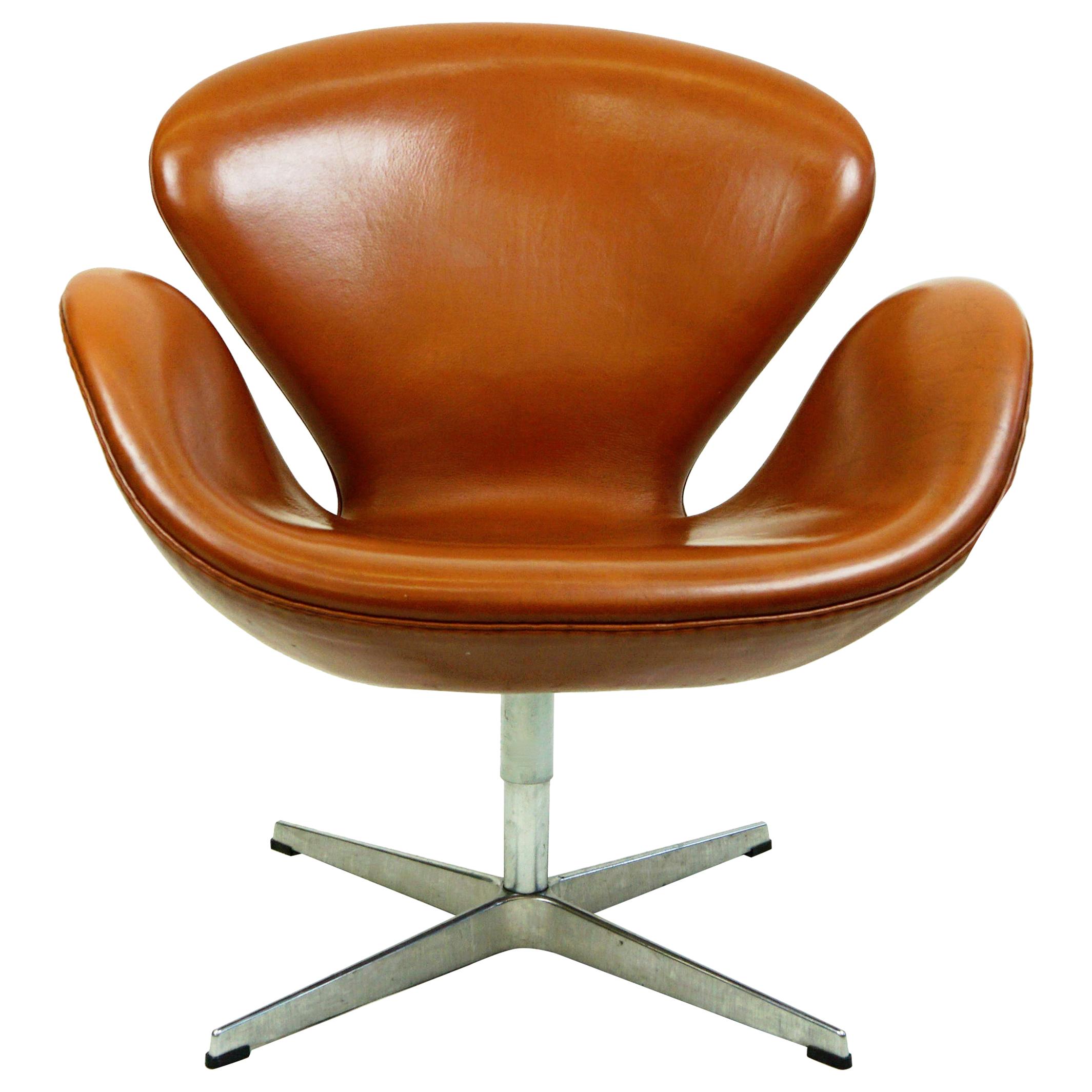 Arne Jacobsen Brown Leather Swan Chair by Fritz Hansen, Denmark