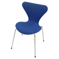 Arne Jacobsen "Butterfly" Blue Chair Series 7