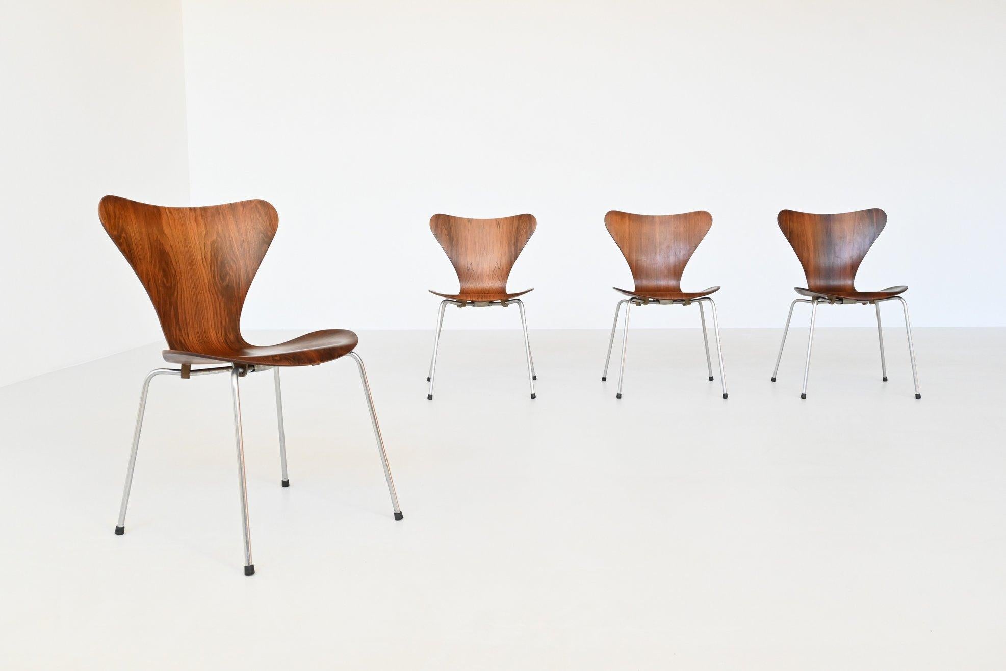 Mid-Century Modern Arne Jacobsen Butterfly Dining Chairs Rosewood Fritz Hansen, Denmark, 1965