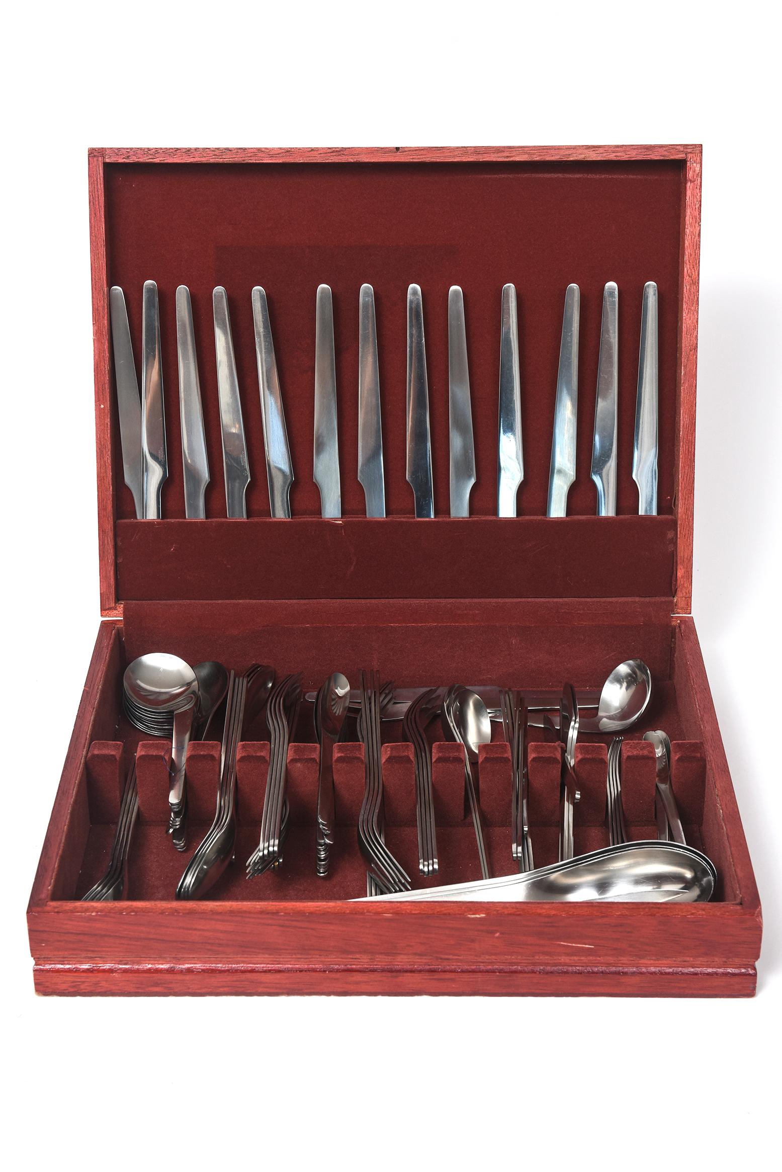 Arne Jacobsen by Michelsen Space Age Modernist Stainless Flatware Set 106 Pieces 9