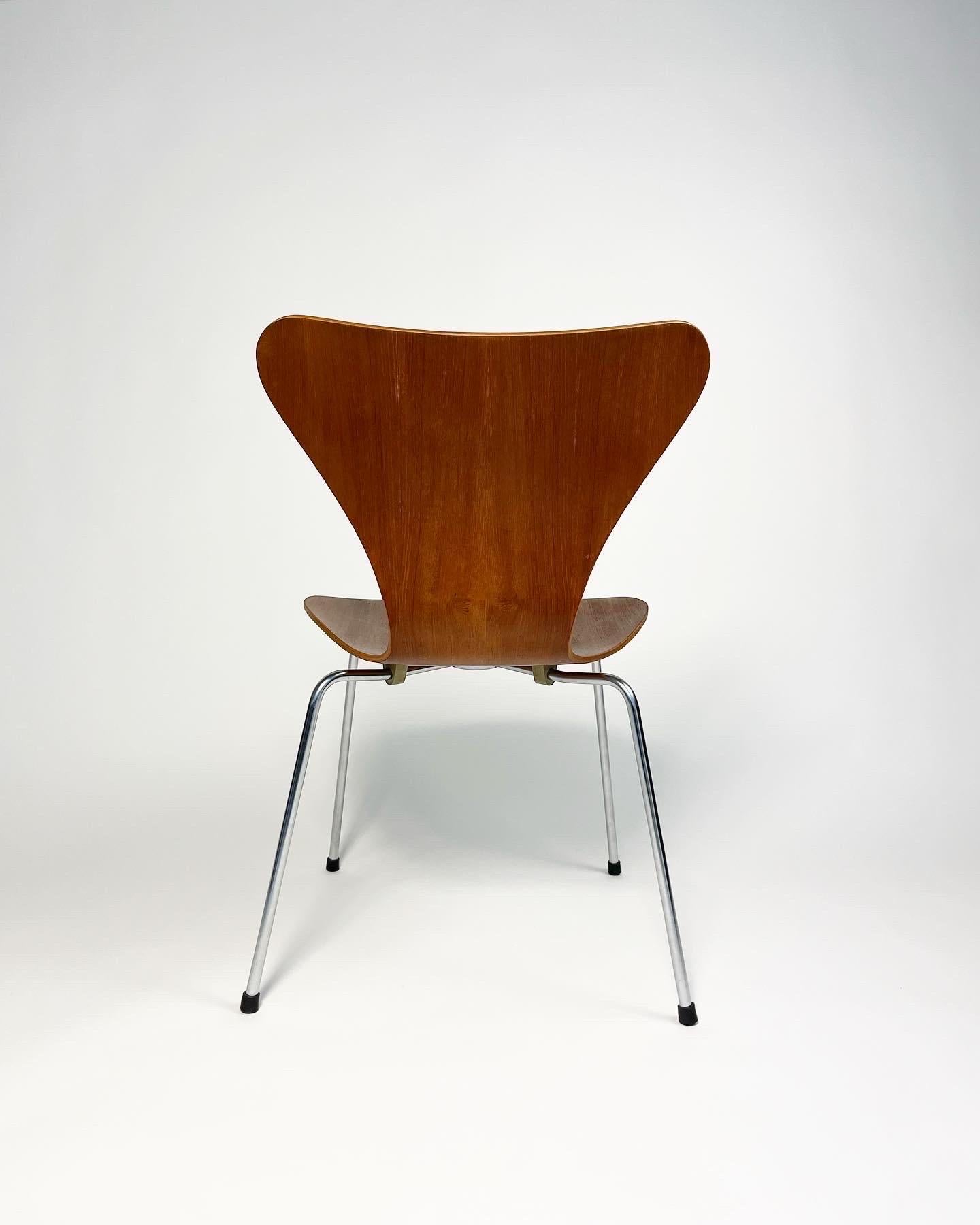 Mid-Century Modern Arne Jacobsen Chair Series 7 Teak 3107 Fritz Hansen, 1966