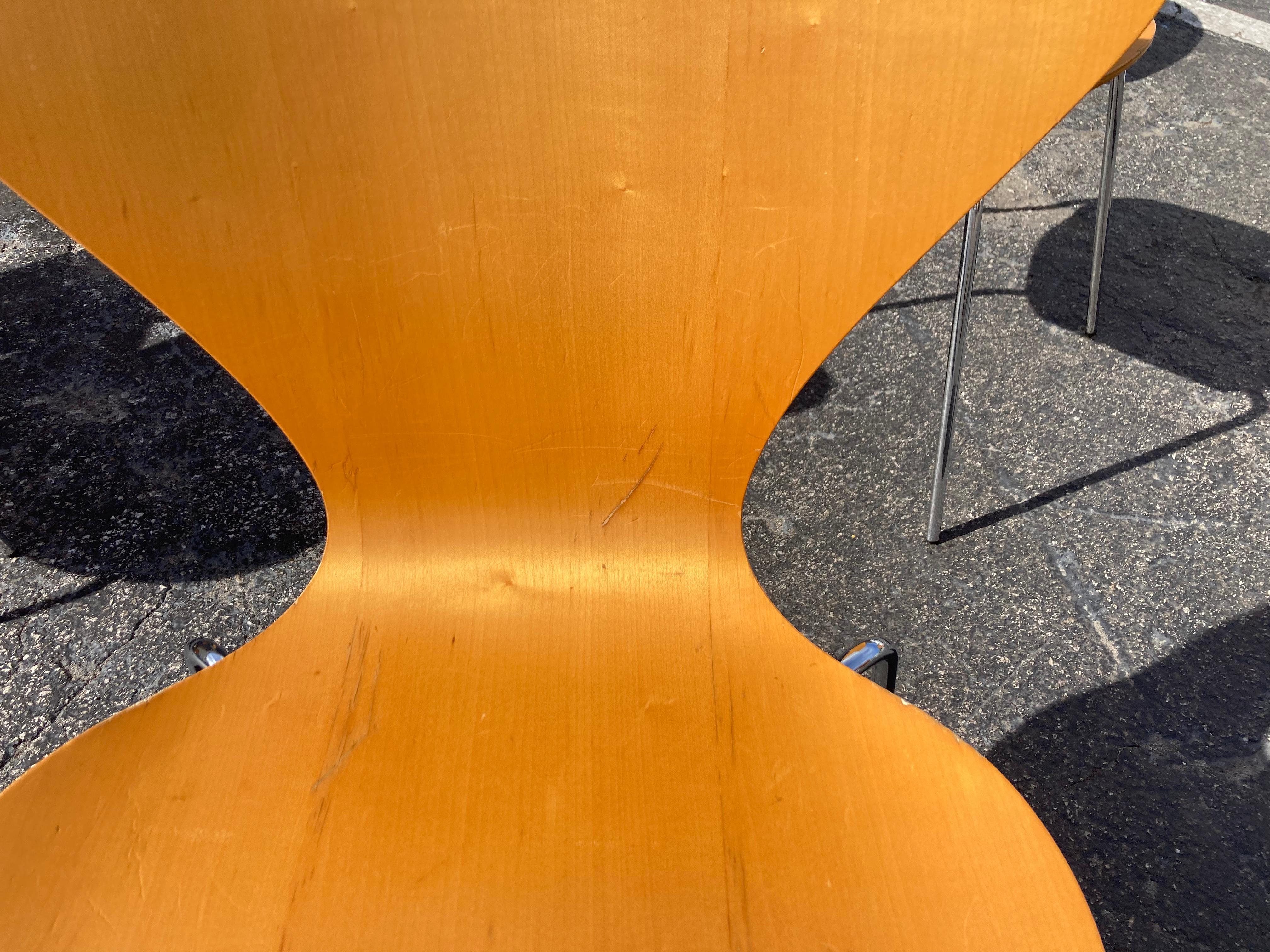 Arne Jacobsen Chairs Series 7 for Fritz Hansen For Sale 7