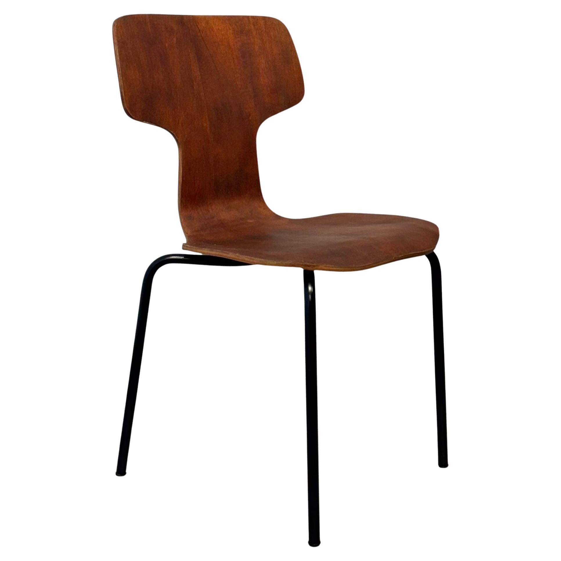 Arne Jacobsen children’s chair 3103 T-chair, teak, Fritz Hansen, Denmark, 1950s