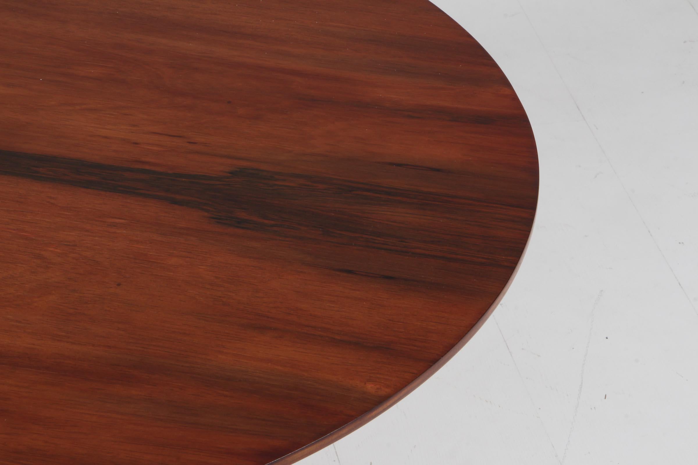 Scandinavian Modern Arne Jacobsen Coffee Table, Rosewood, Fritz Hansen, 1960s For Sale
